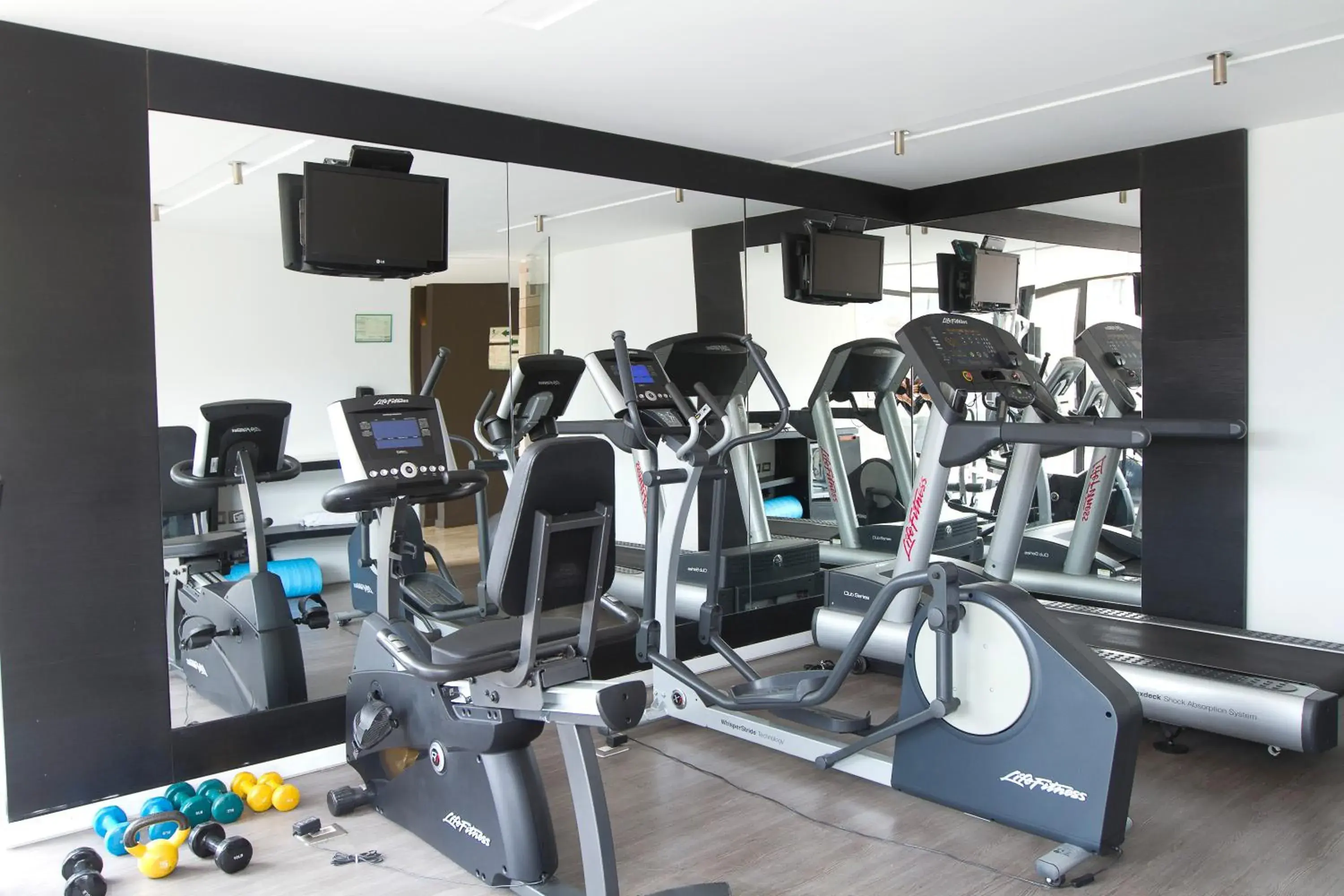 Fitness centre/facilities in Central Apartamentos Bogotá Fitness centre/facilities in Central Apartamentos Bogotá