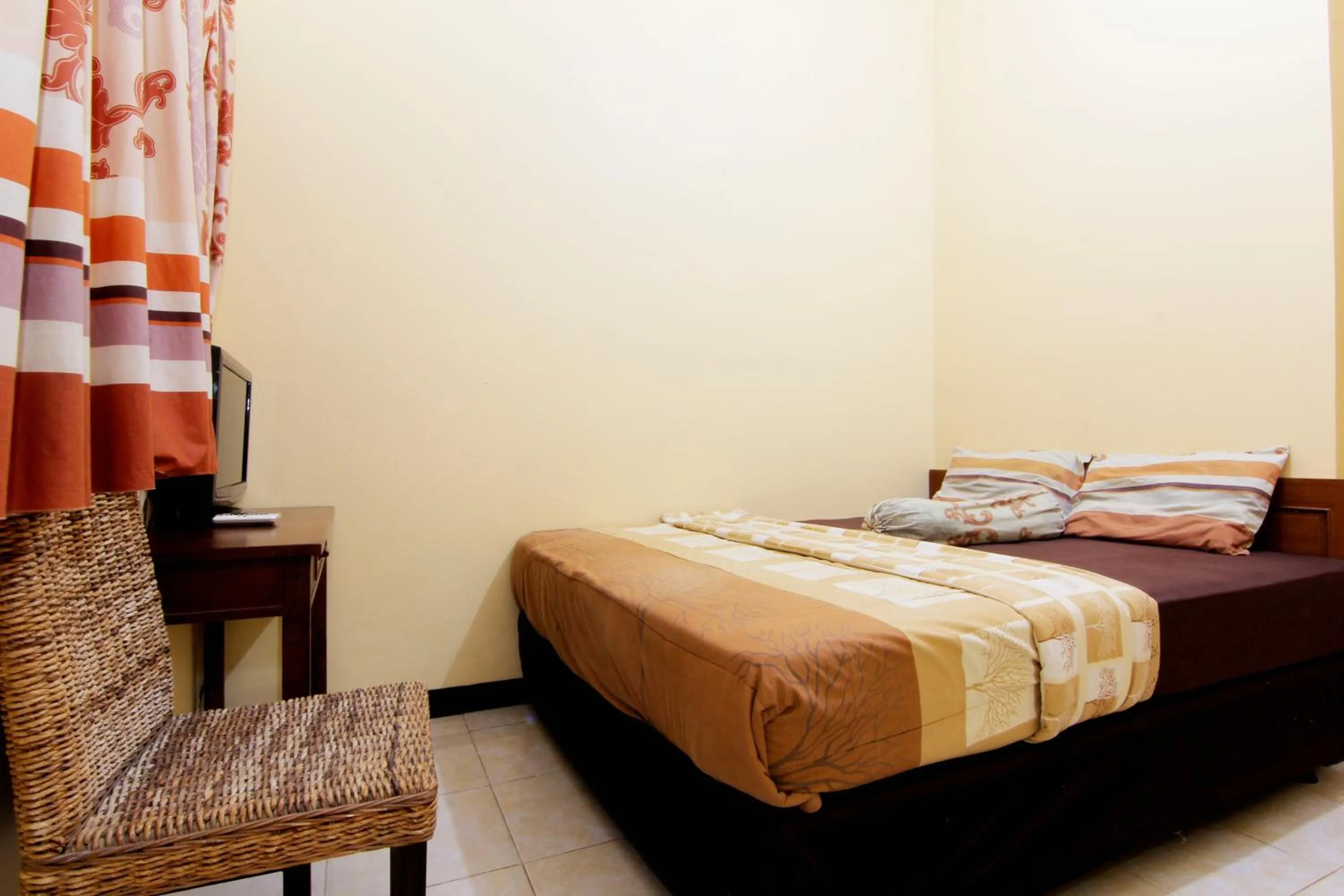 Bedroom, Bed in JJ House Gejayan