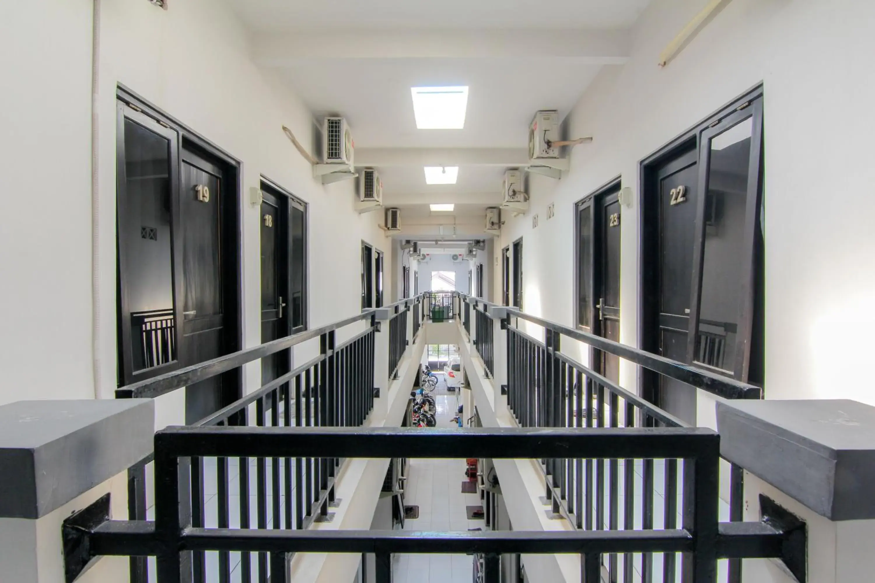 Property building in JJ House Wahid Hasyim Property building in JJ House Wahid Hasyim