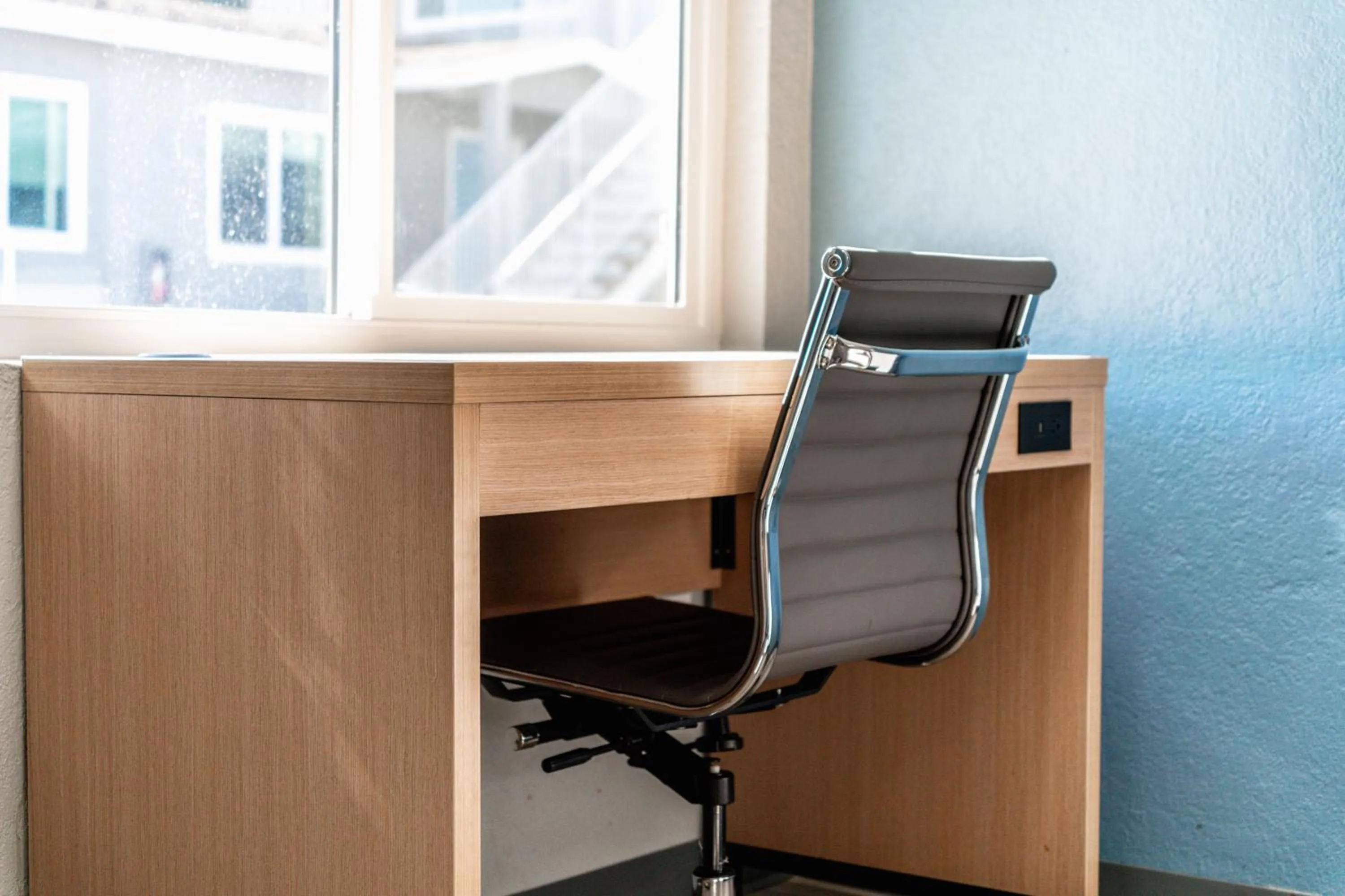 Bedroom in Pacific Inn and Suites
