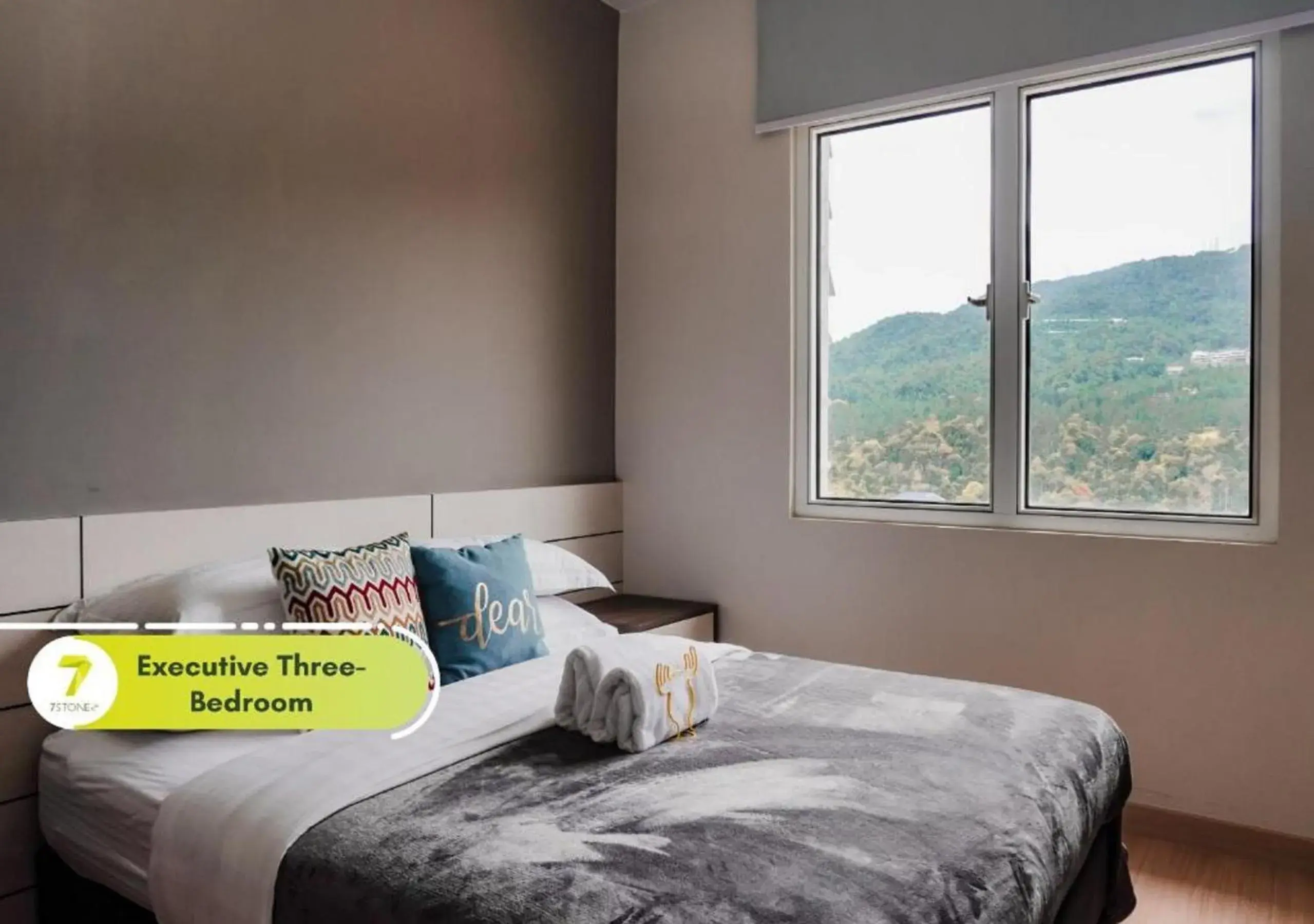 View (from property/room), Bed in 7Stonez Suites Windmill Genting Highlands View (from property/room), Bed in 7Stonez Suites Windmill Genting Highlands
