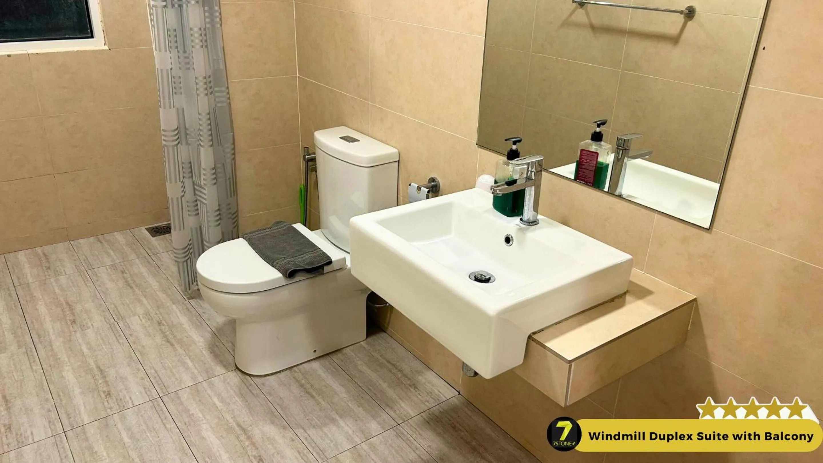 Shower in 7Stonez Suites Windmill Genting Highlands