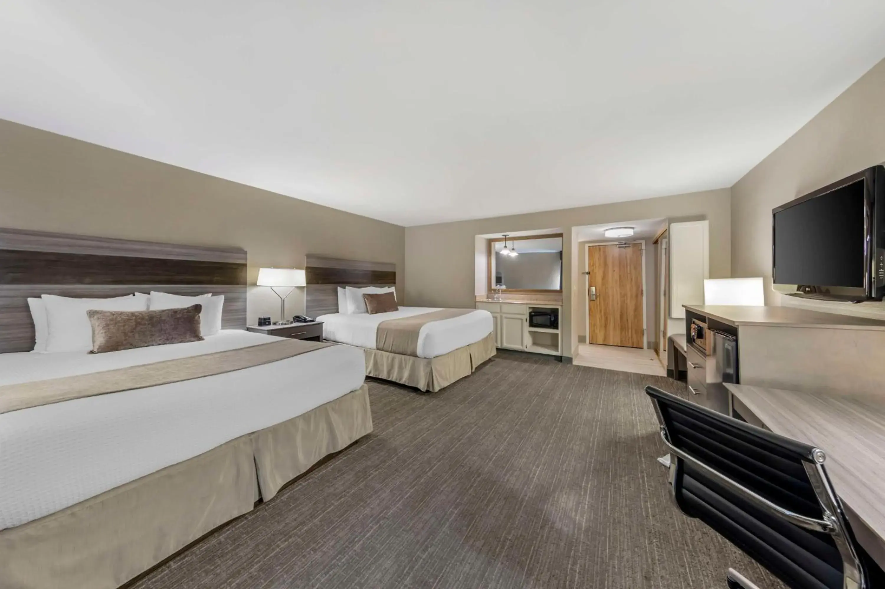 Bedroom, Bed in Best Western Plus Executive Inn Bedroom, Bed in Best Western Plus Executive Inn