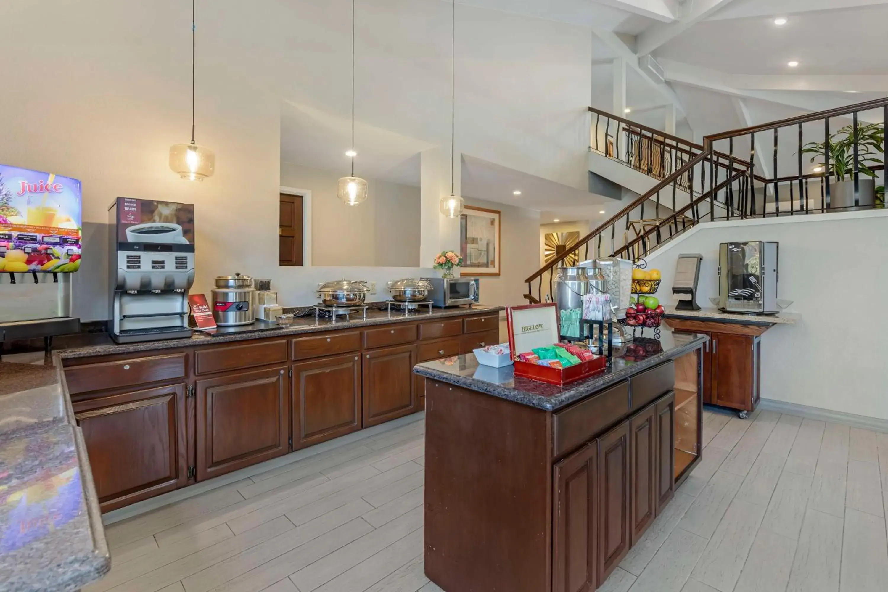 Breakfast in Best Western Plus Executive Inn Breakfast in Best Western Plus Executive Inn