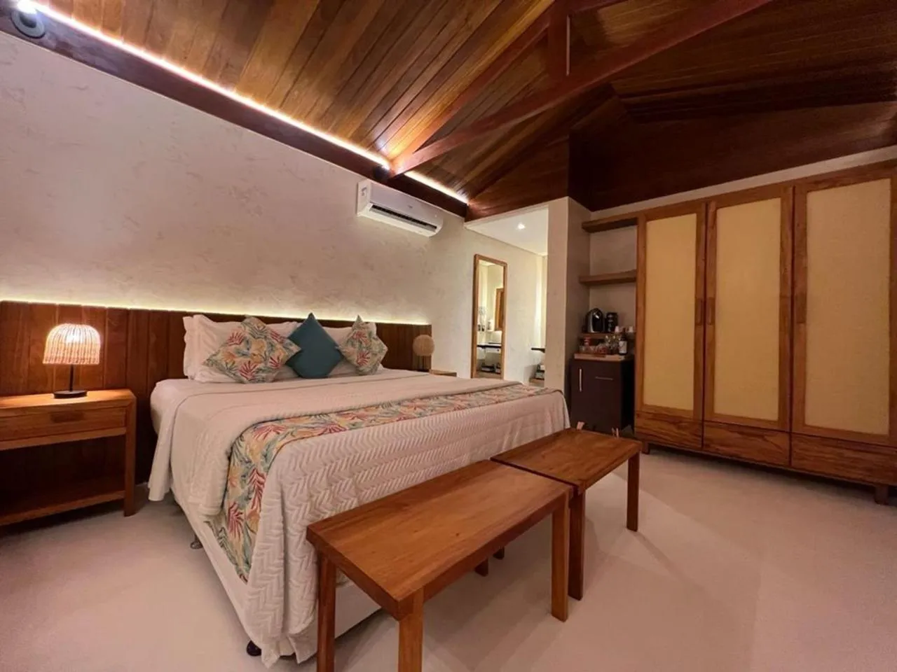 Photo of the whole room, Bed in Pousada Naonda