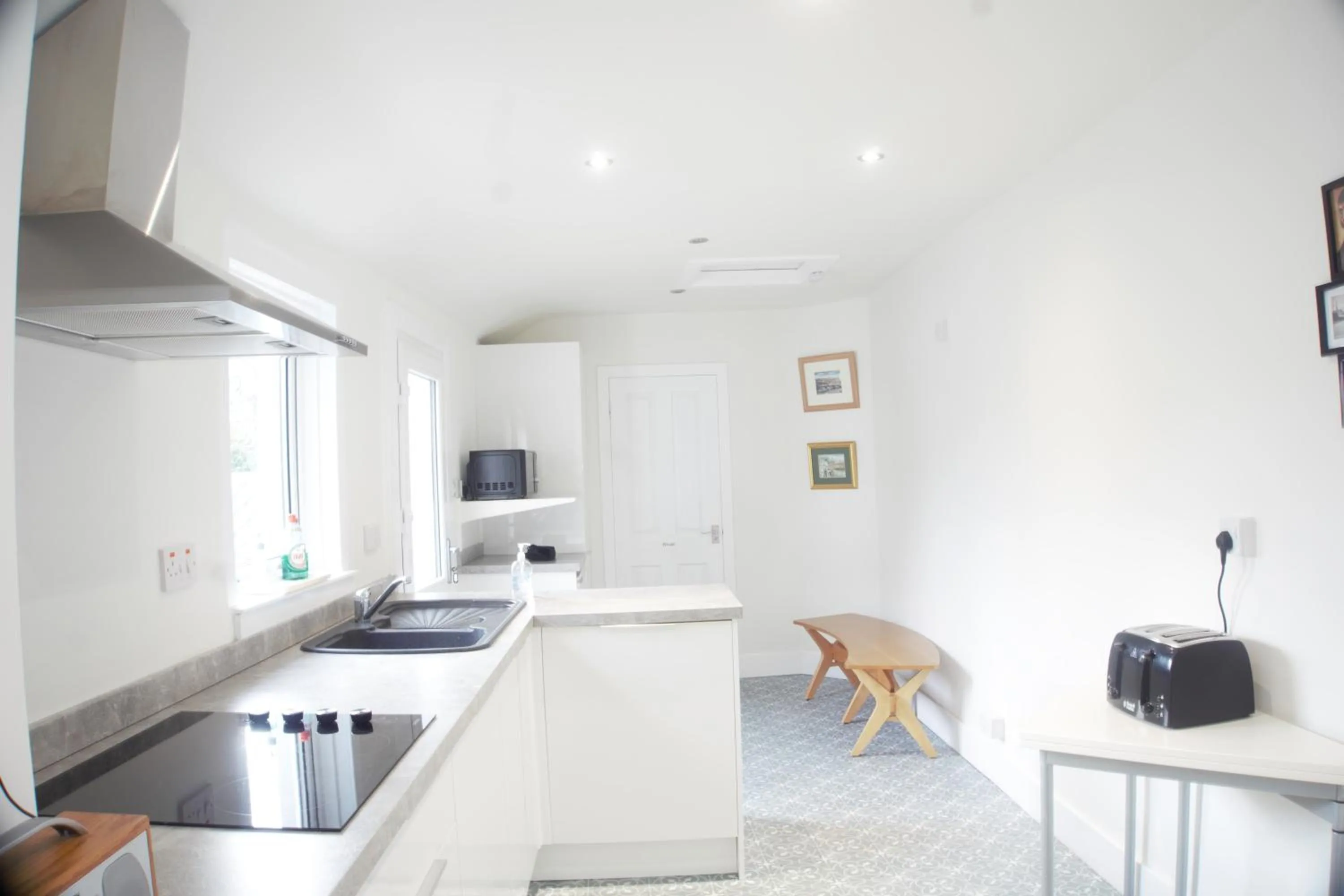 Kitchen or kitchenette in Barns Serviced Accommodation