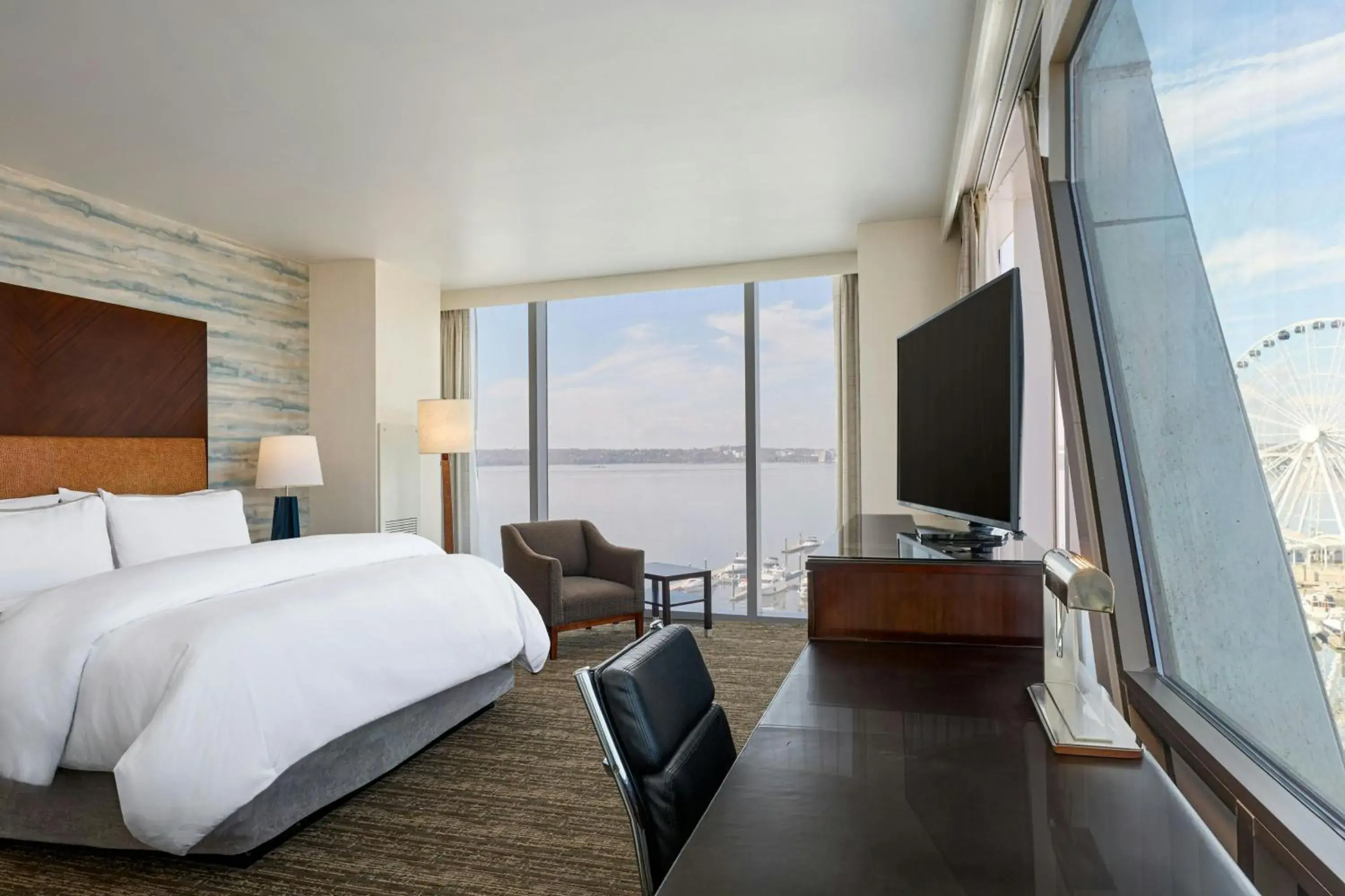 One-Bedroom King Suite with River view in The Westin Washington National Harbor One-Bedroom King Suite with River view in The Westin Washington National Harbor