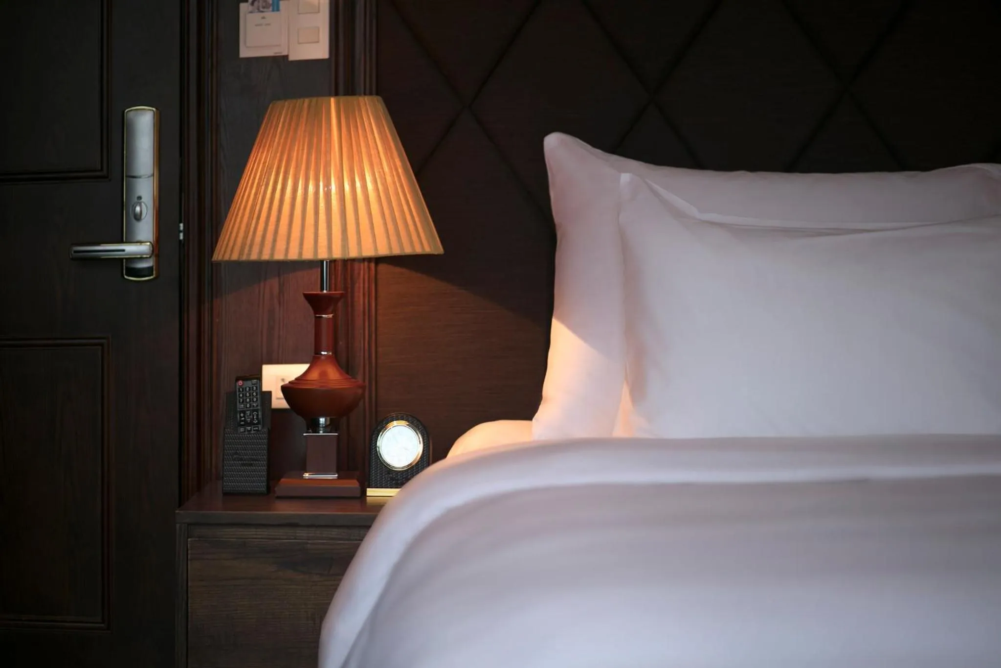 Bed in Mon Cheri Cruises