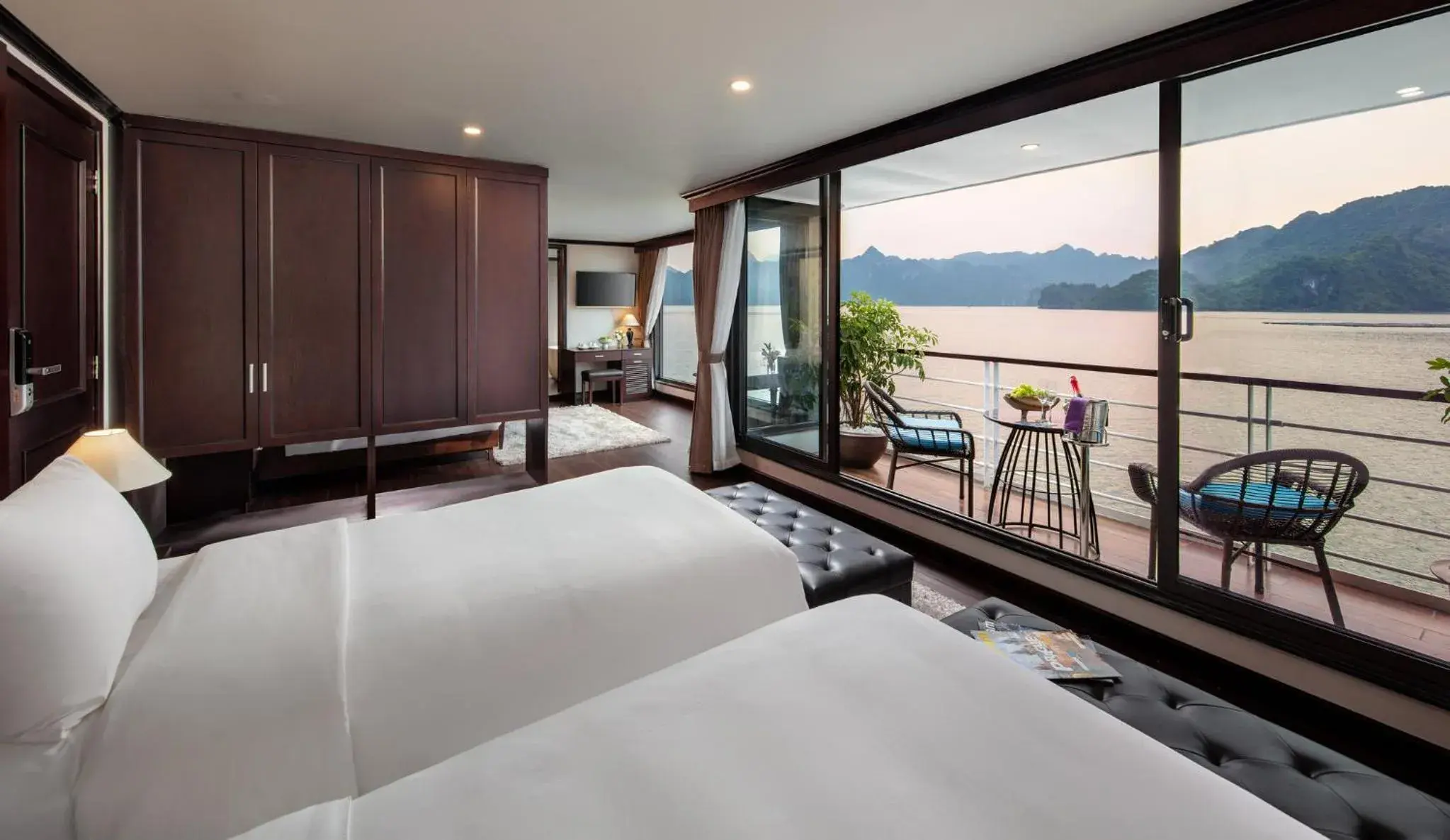 Elegance Family Balcony - 2 Days 1 Night in Mon Cheri Cruises Elegance Family Balcony - 2 Days 1 Night in Mon Cheri Cruises