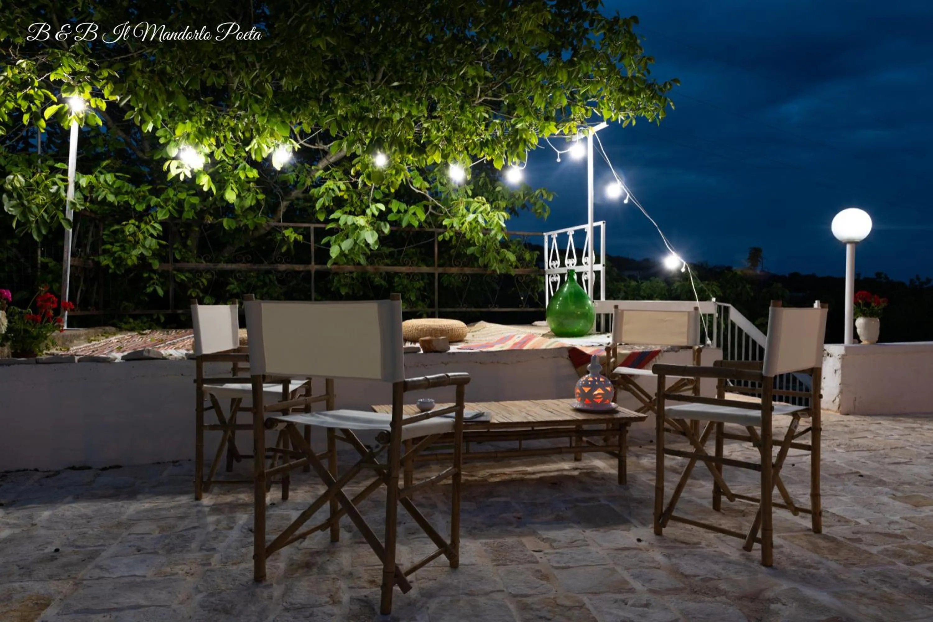 Garden view in Il Mandorlo Poeta