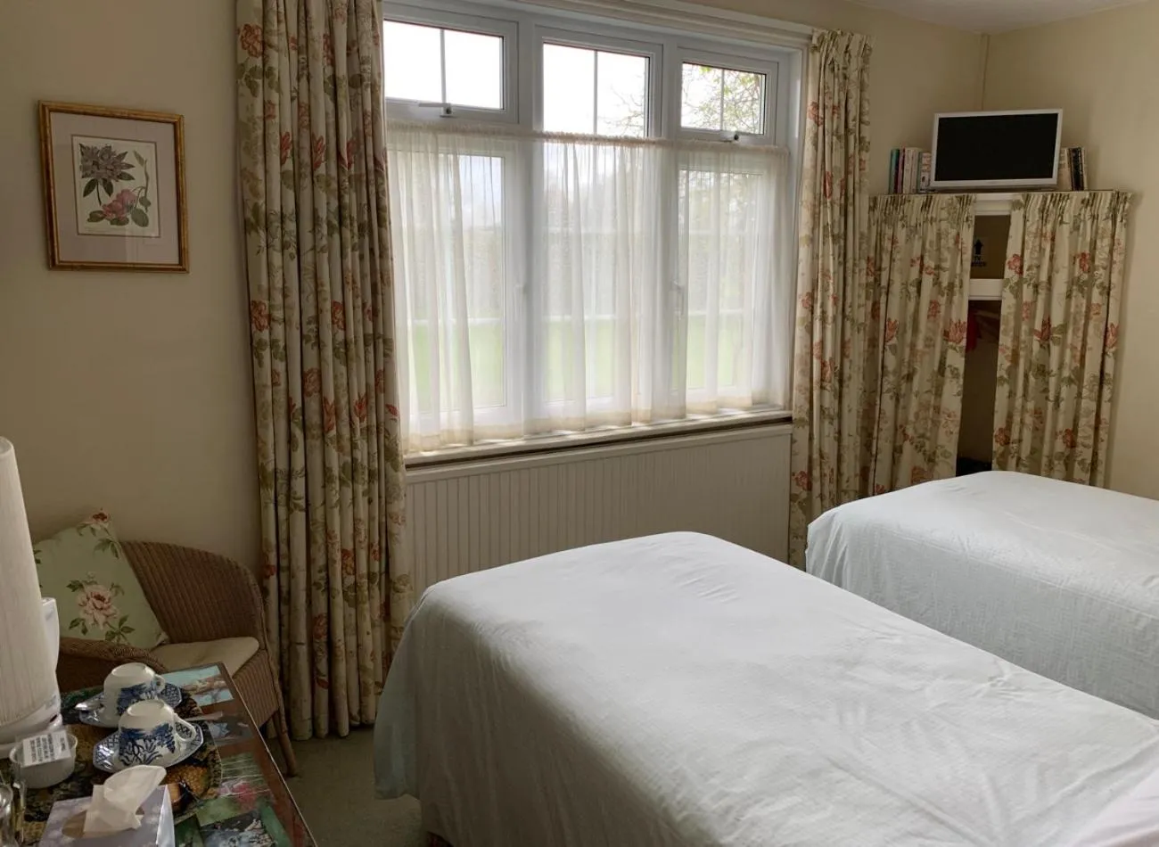 Bedroom, Bed in Deverill End