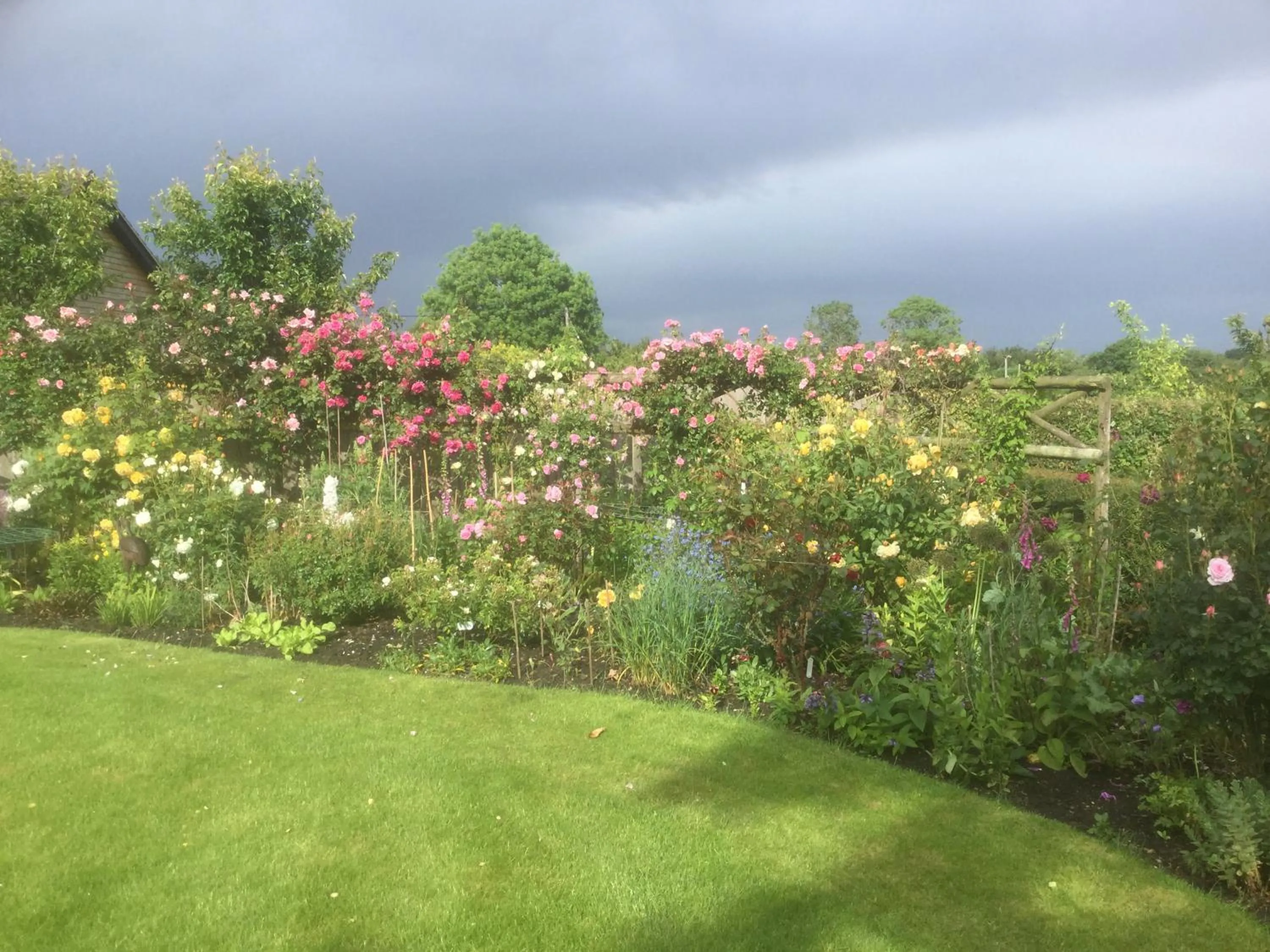 Garden view in Deverill End