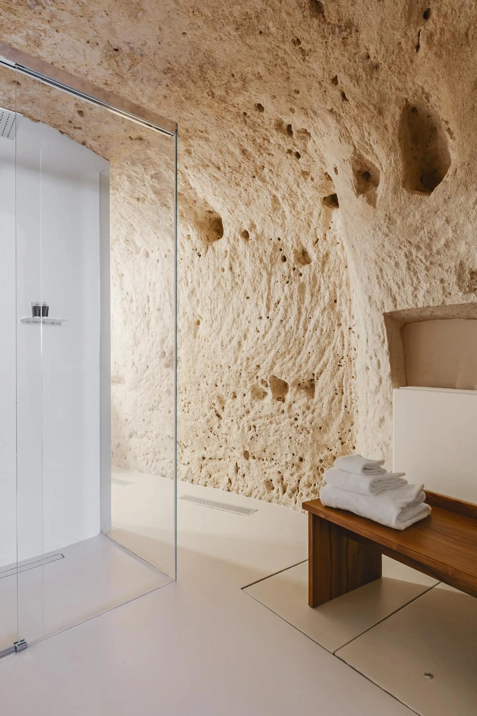 Shower in Cenobio Hotel & SPA Matera