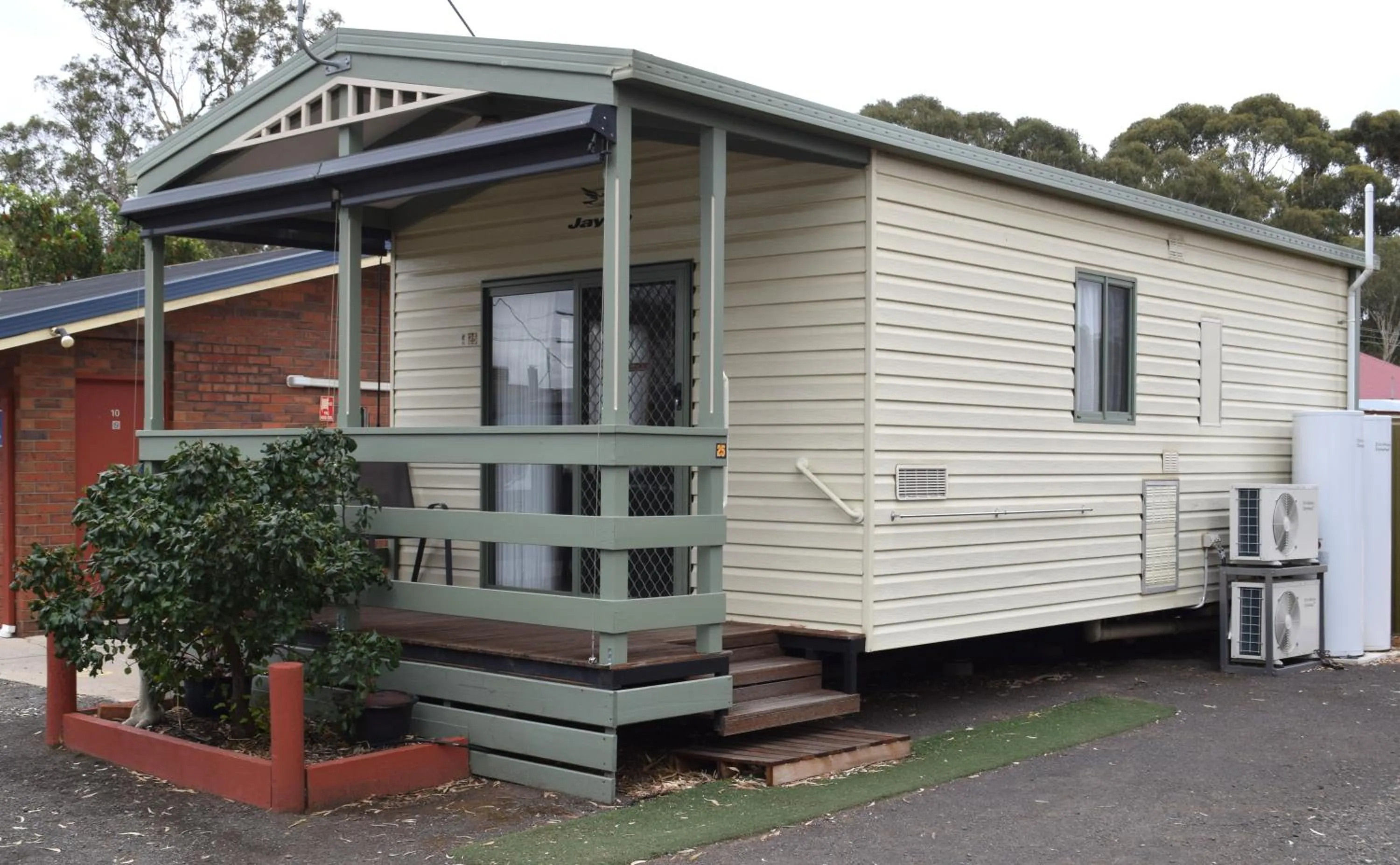 Property building in Golden Country Motel and Caravan Park