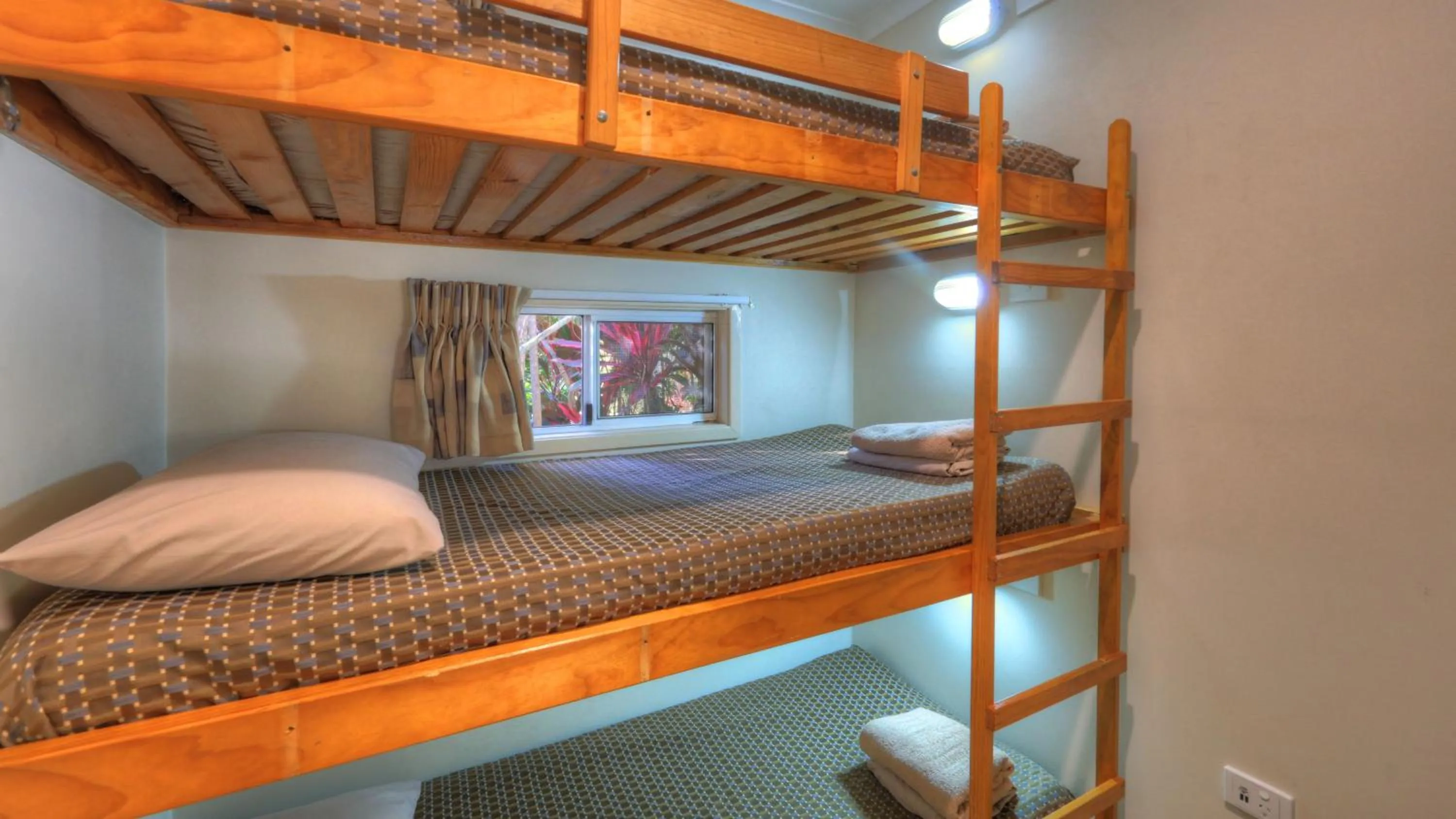 Bedroom, Bed in Nambucca River Village by Lincoln Place