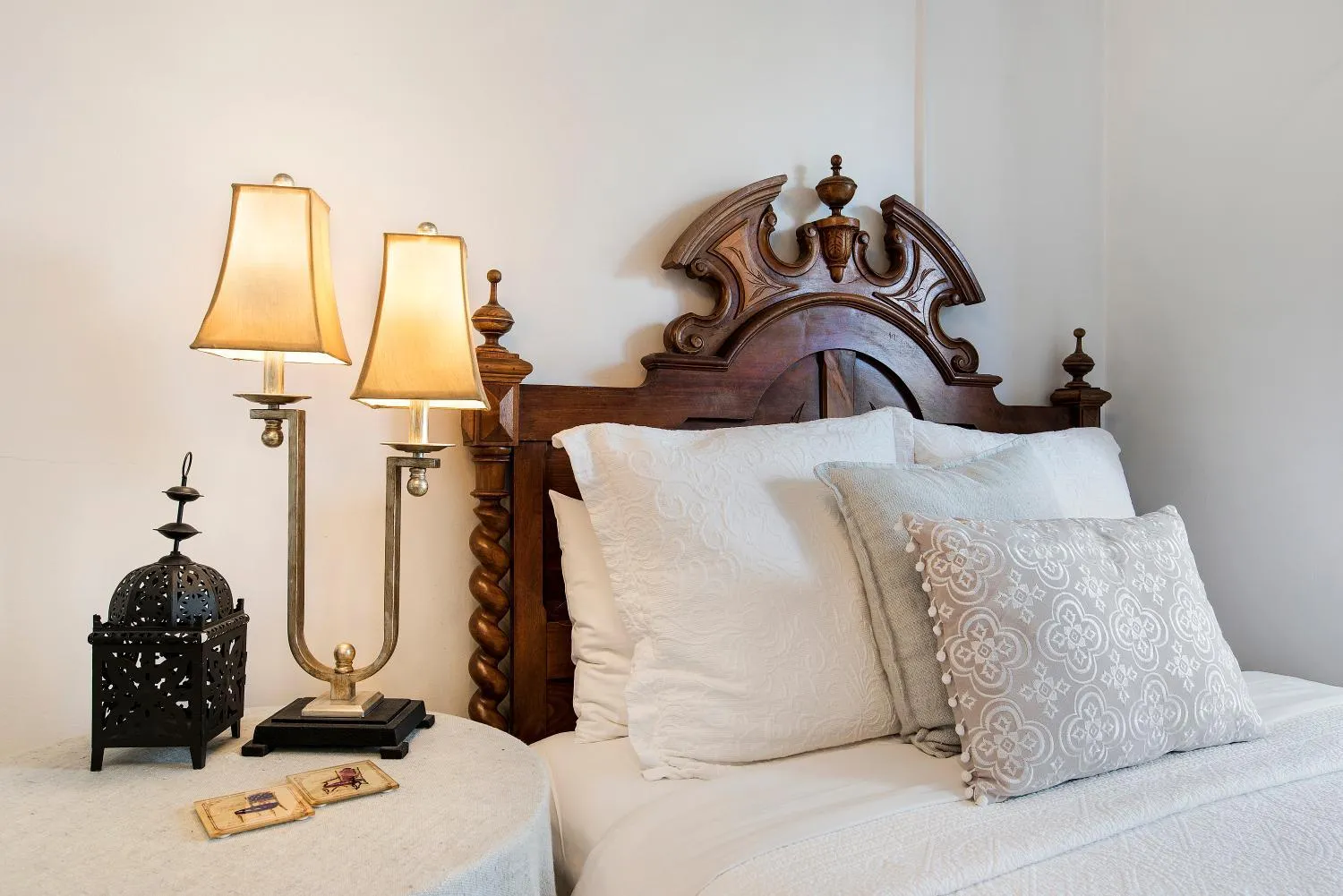 Decorative detail, Bed in Captains Retreat Apartments and Cottages