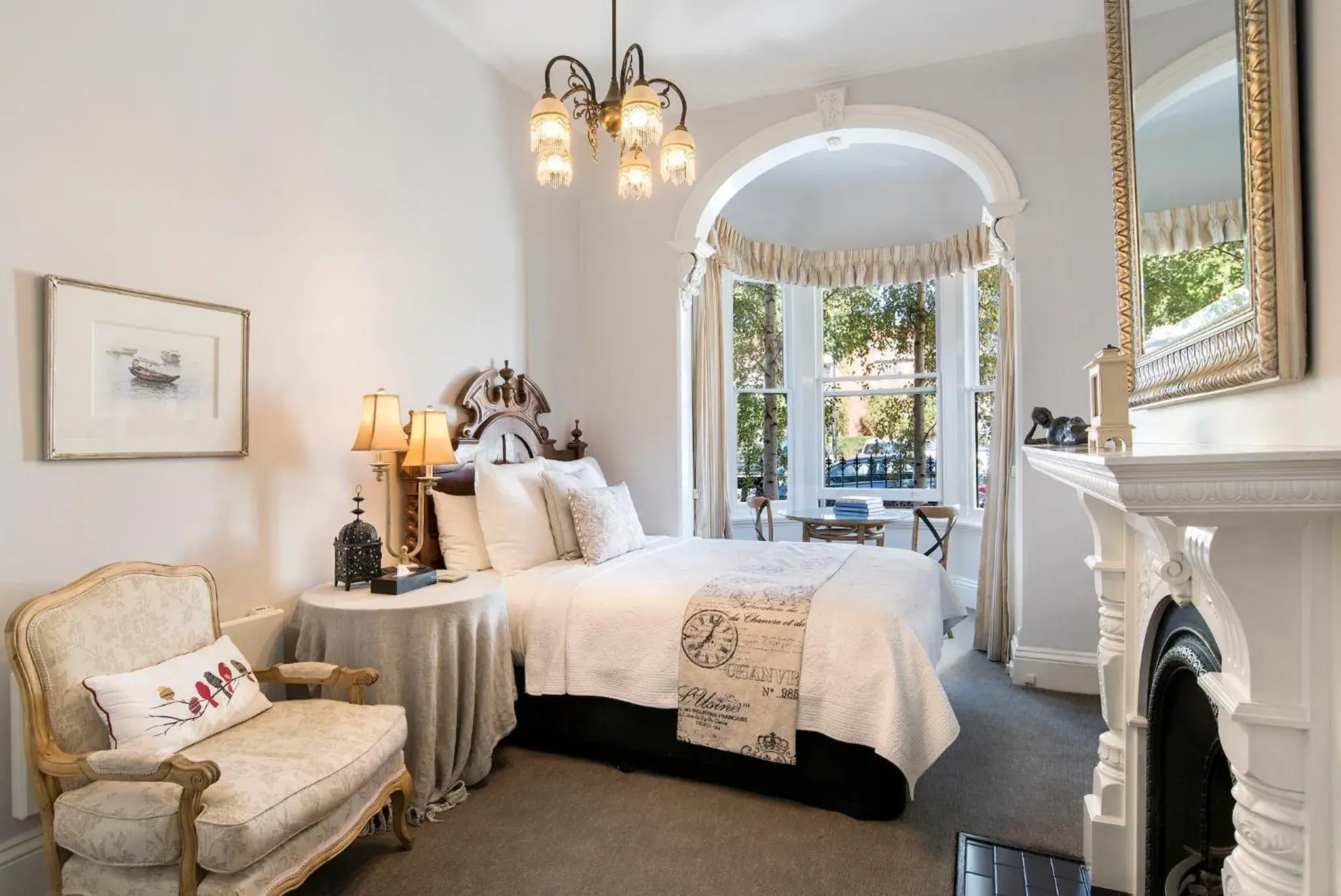 Photo of the whole room, Bed in Captains Retreat Apartments and Cottages Photo of the whole room, Bed in Captains Retreat Apartments and Cottages