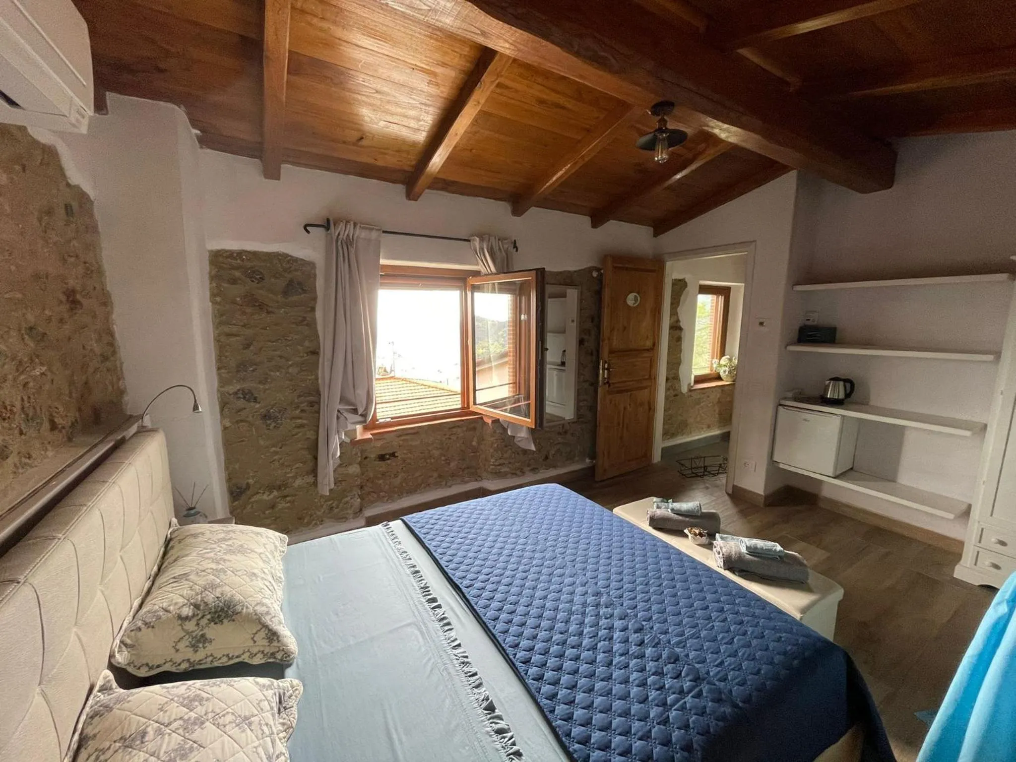 TV and multimedia, Bed in B&B IL VOLO