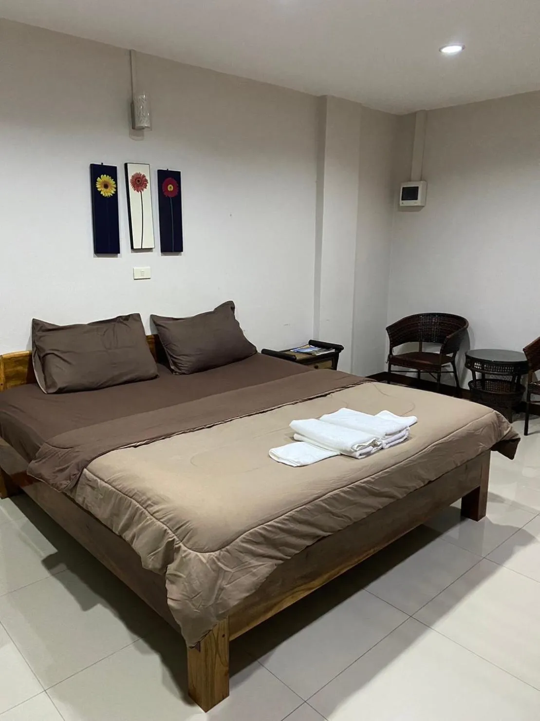 Bed in Klang Muang River Home