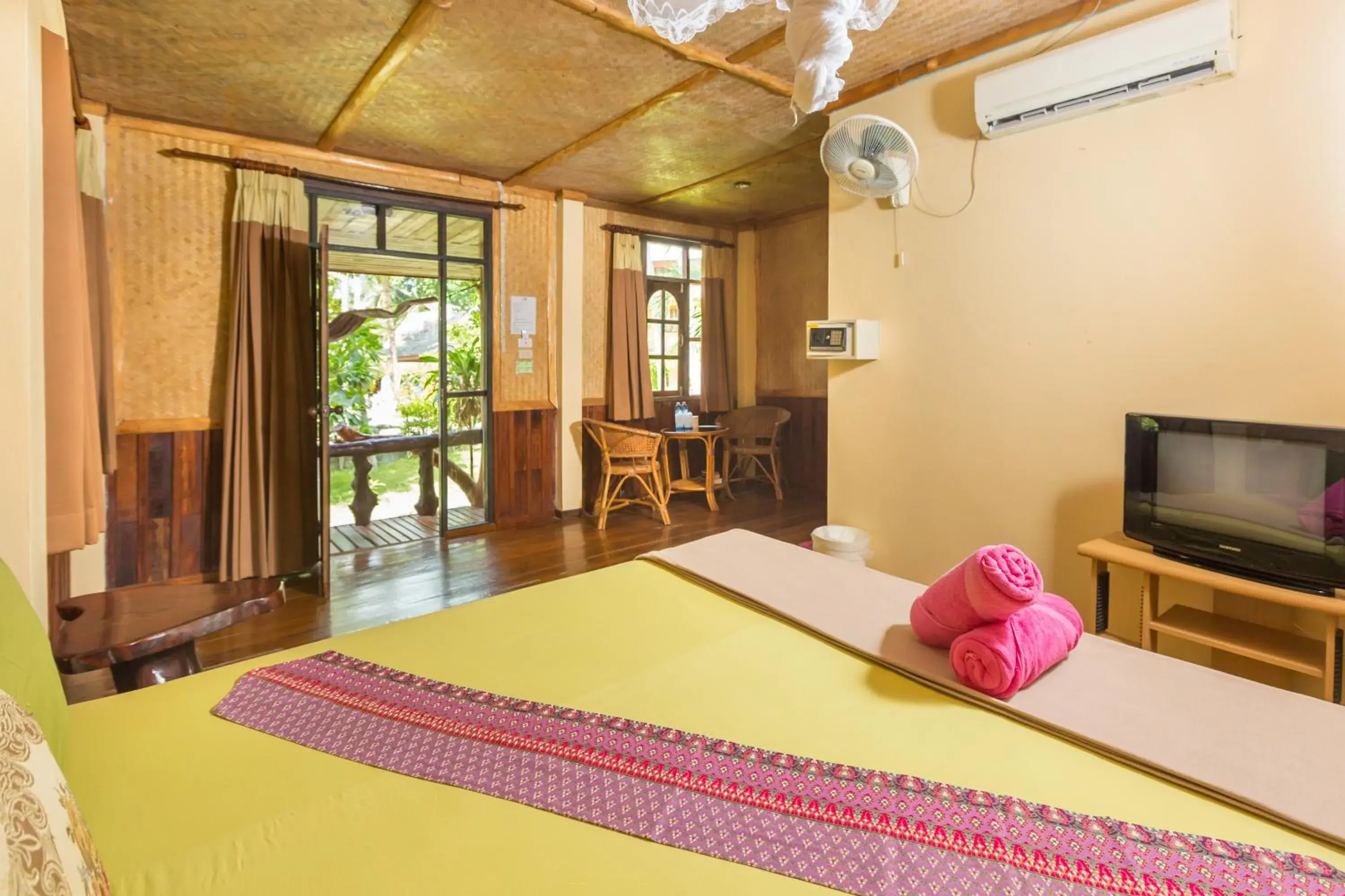 Cottage with Garden View in Bottle Beach 1 Resort Cottage with Garden View in Bottle Beach 1 Resort