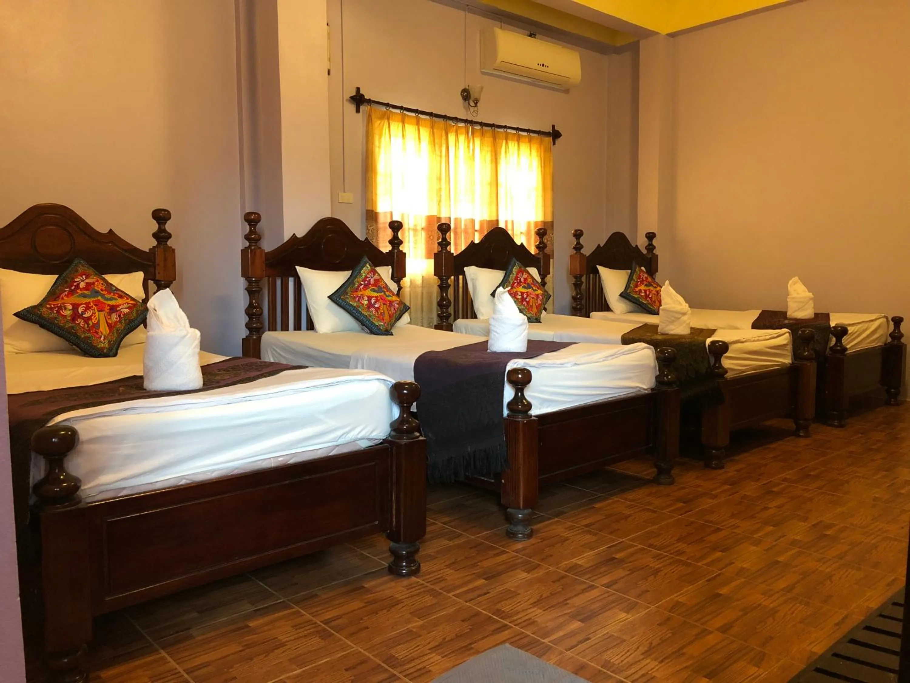Bed in Soutjai Guesthouse & Restaurant