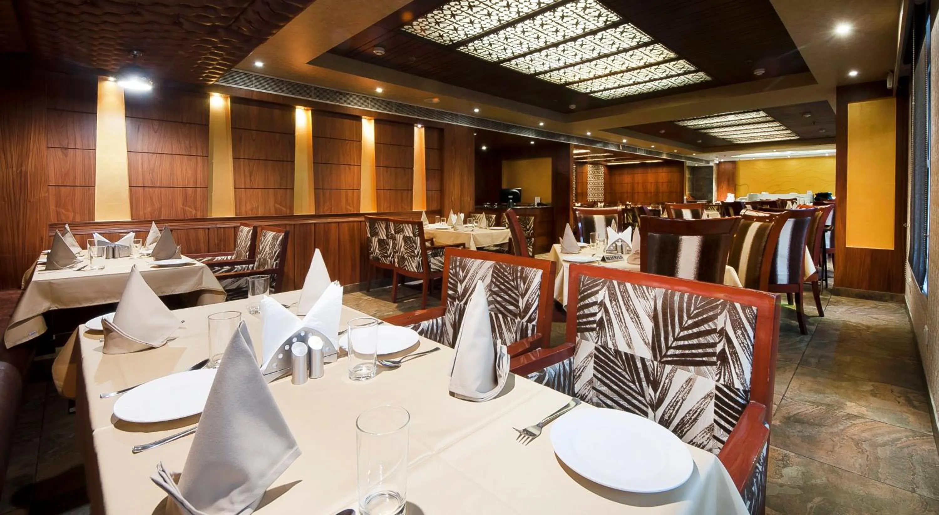 Breakfast in Hotel Regent Grand