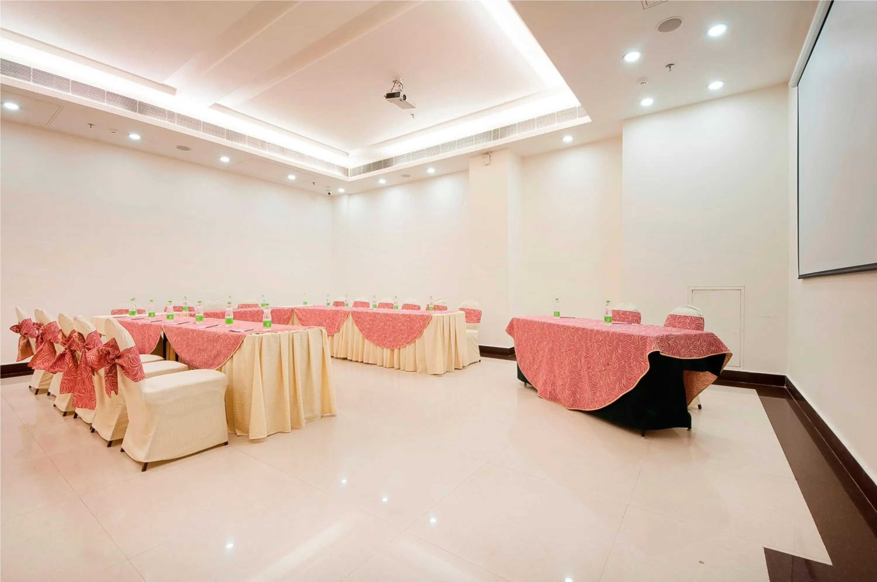 Meeting/conference room in Hotel Regent Grand