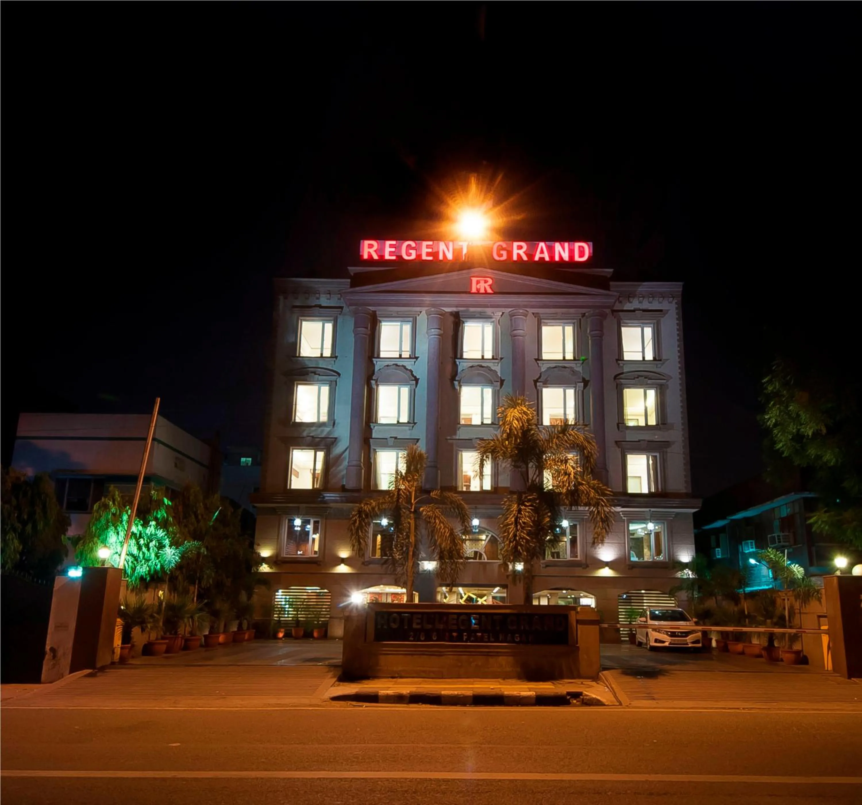 Facade/entrance in Hotel Regent Grand
