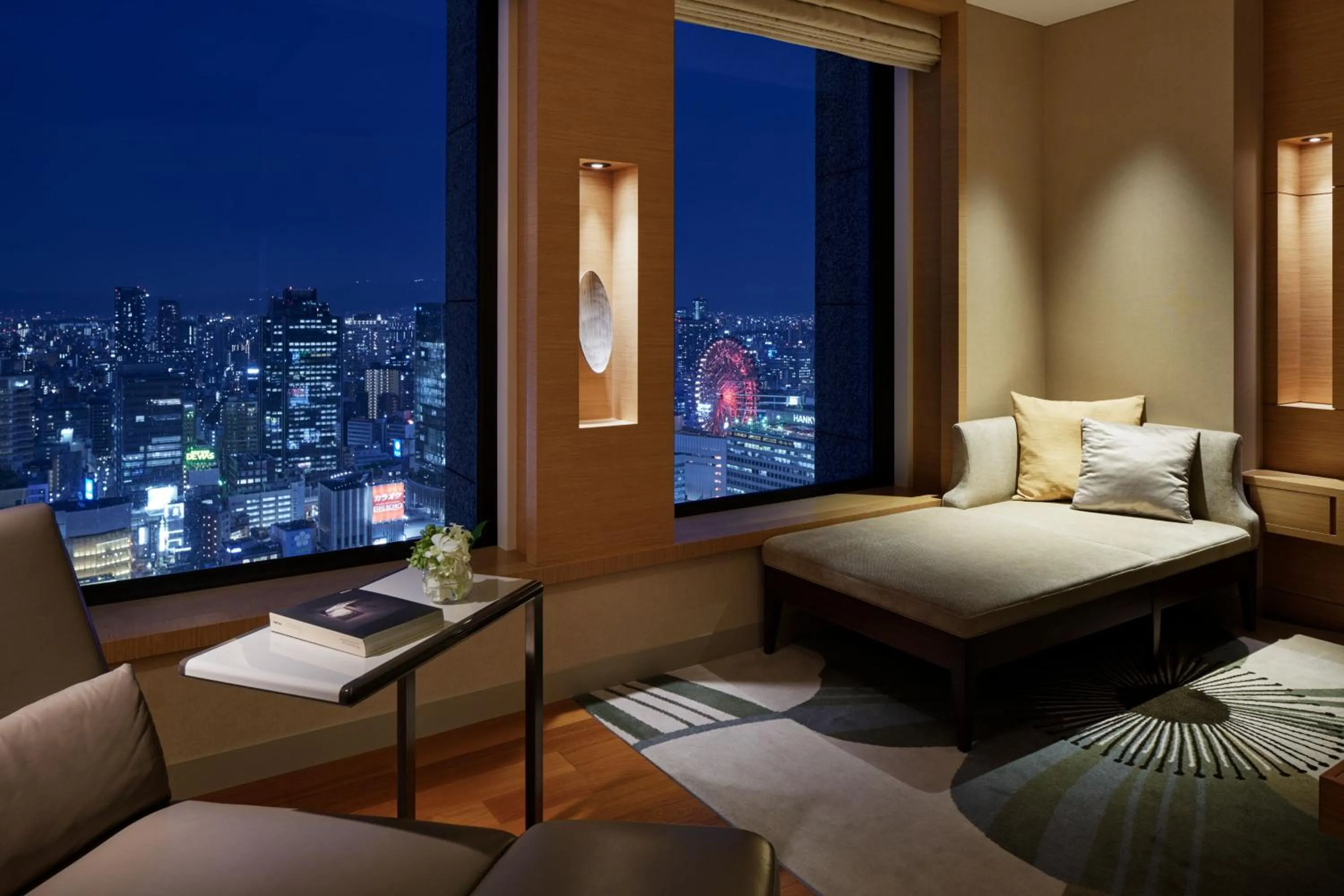 View (from property/room), Bed in InterContinental Hotel Osaka by IHG