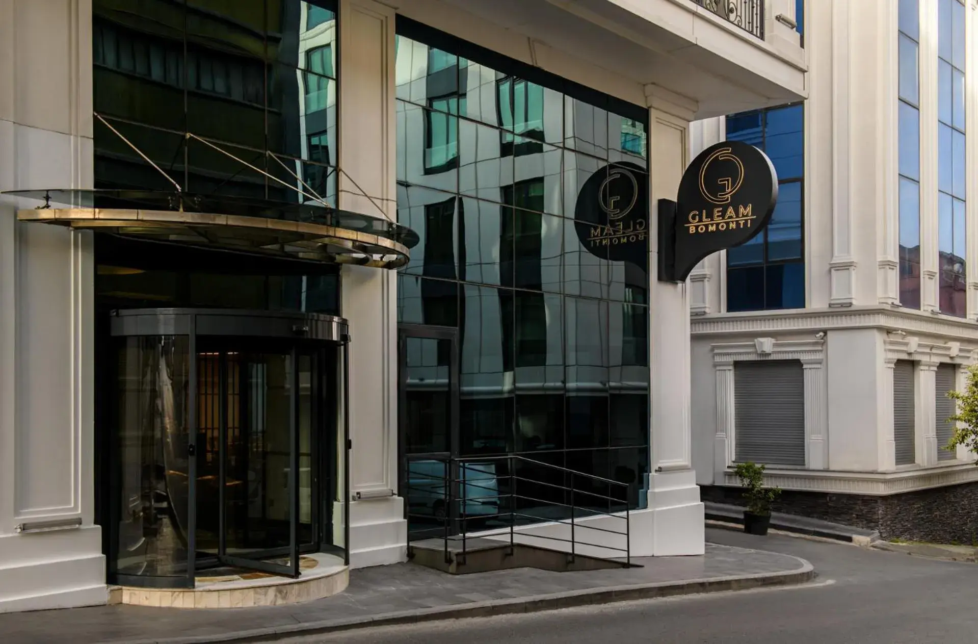 Property building in Gleam Bomonti Hotel Property building in Gleam Bomonti Hotel