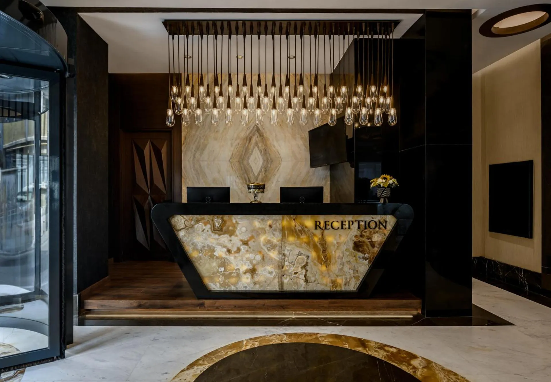 Lobby or reception in Gleam Bomonti Hotel