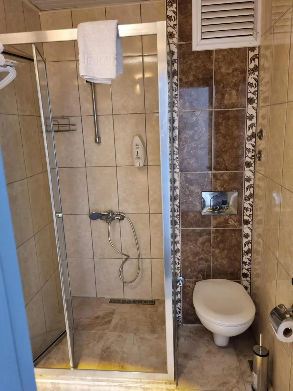 Shower in TEPE HOTEL&BUSINESS SUITE Shower in TEPE HOTEL&BUSINESS SUITE
