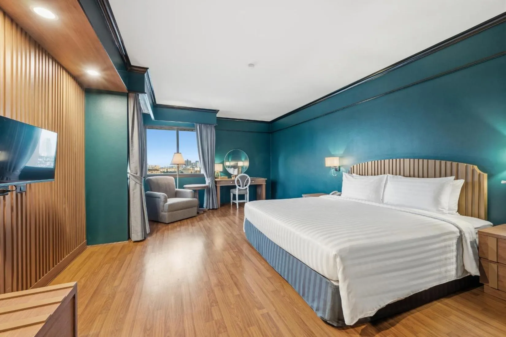 Bedroom, Bed in Town in Town Hotel Bangkok