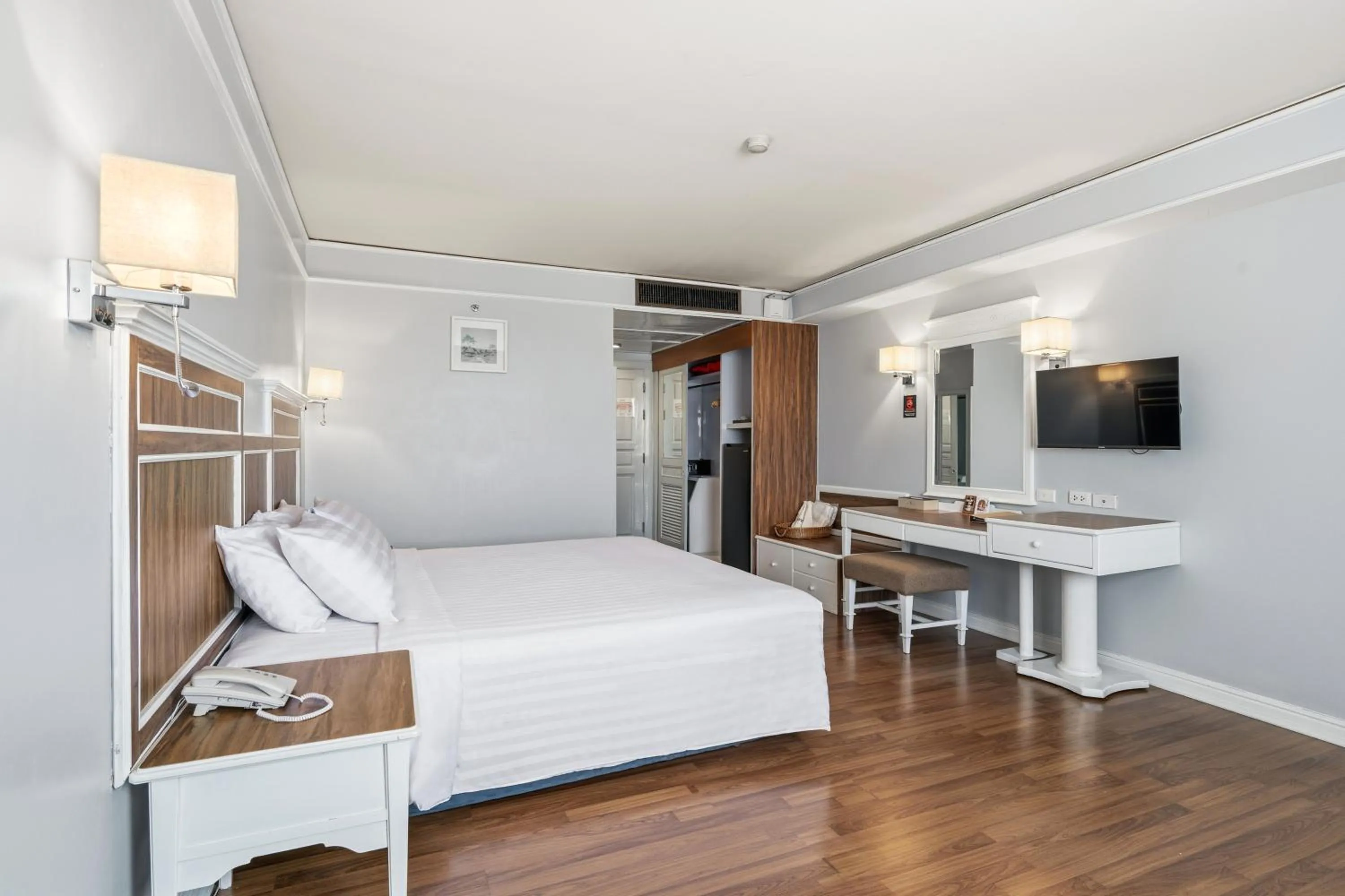 Photo of the whole room, Bed in Town in Town Hotel Bangkok