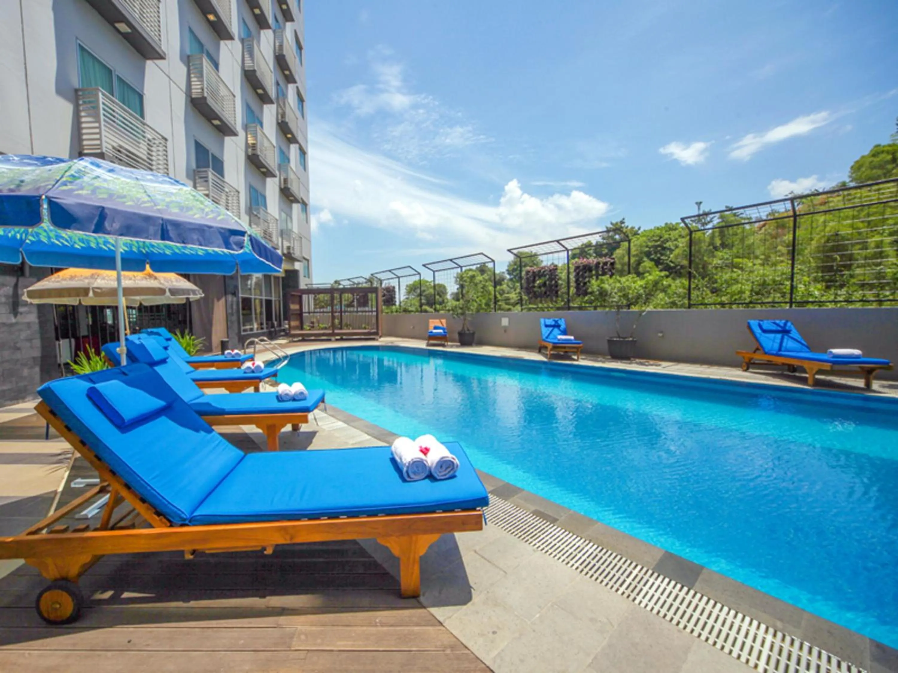 Swimming pool in Nagoya Mansion Hotel and Residence