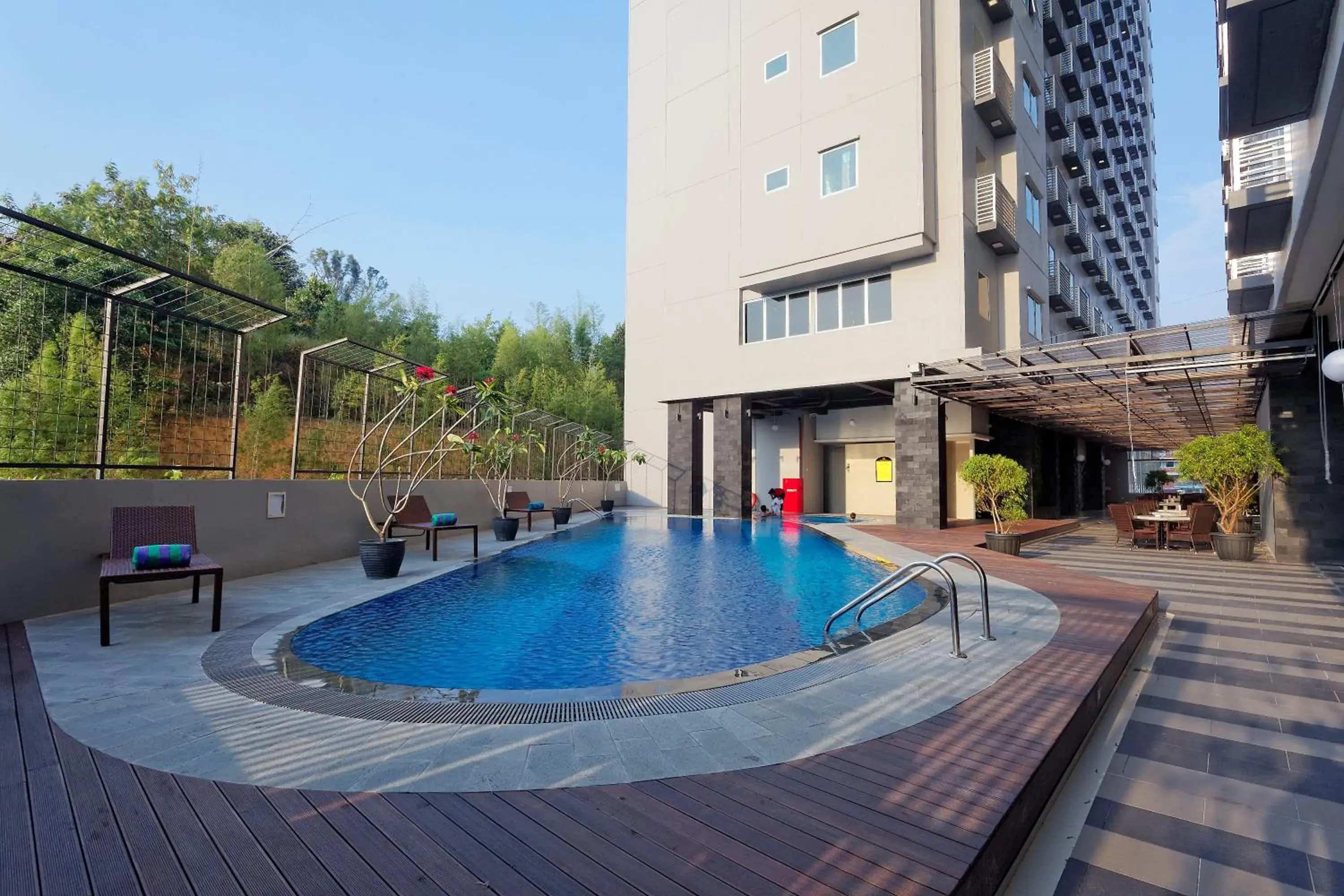 Swimming pool in Nagoya Mansion Hotel and Residence Swimming pool in Nagoya Mansion Hotel and Residence