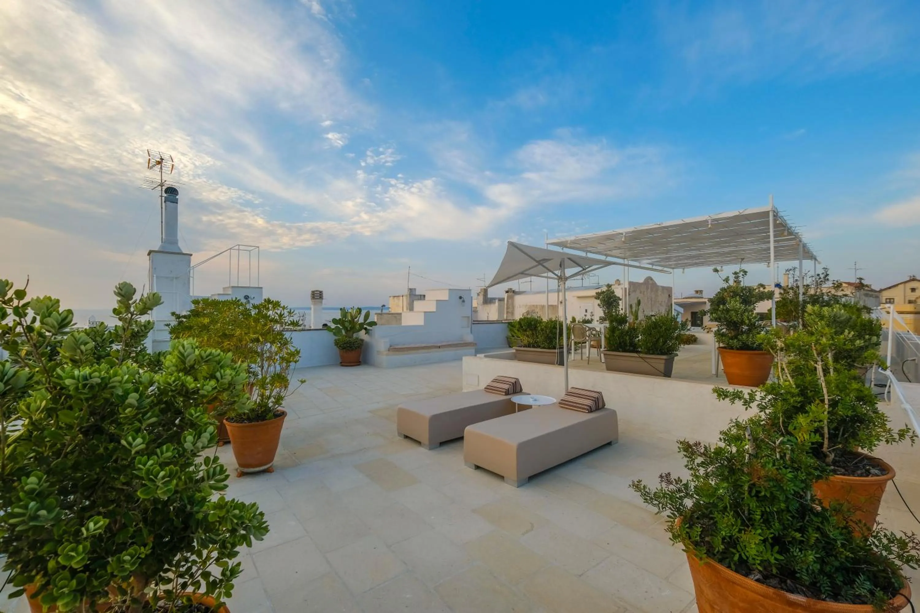 Property building in Pascaraymondo Suite Palace