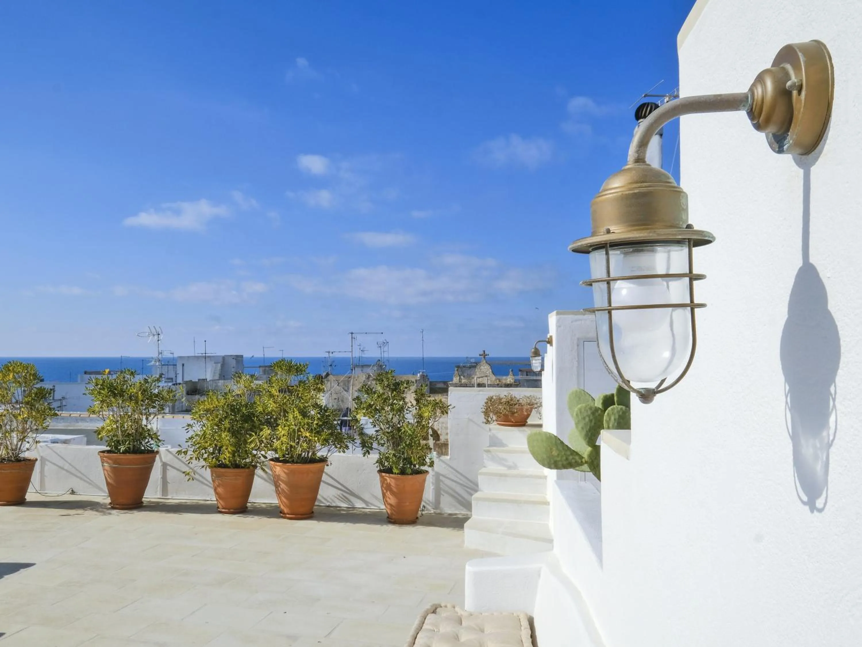 Property building in Pascaraymondo Suite Palace