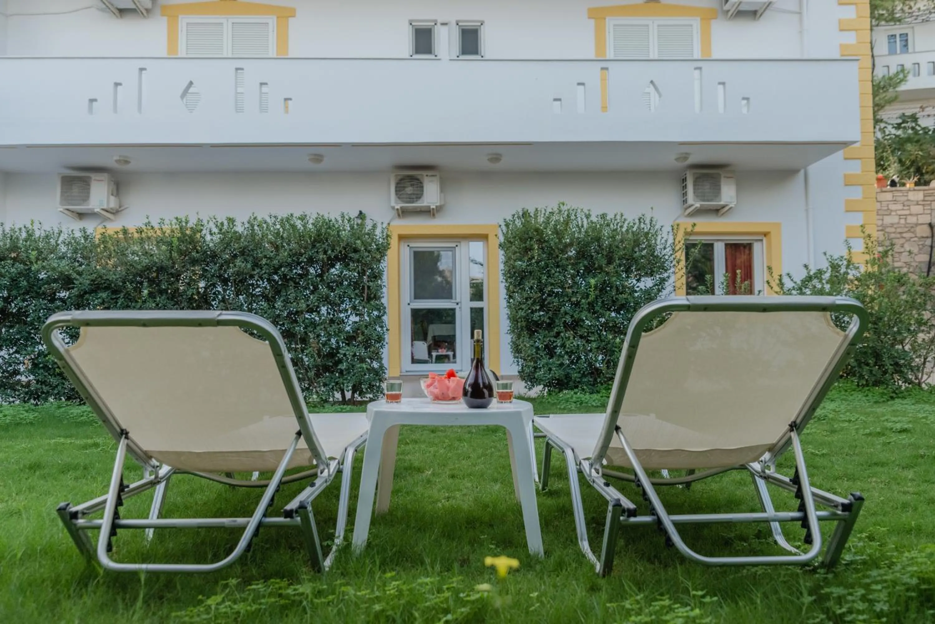 Facade/entrance in Arsinoi Studios and Apartments