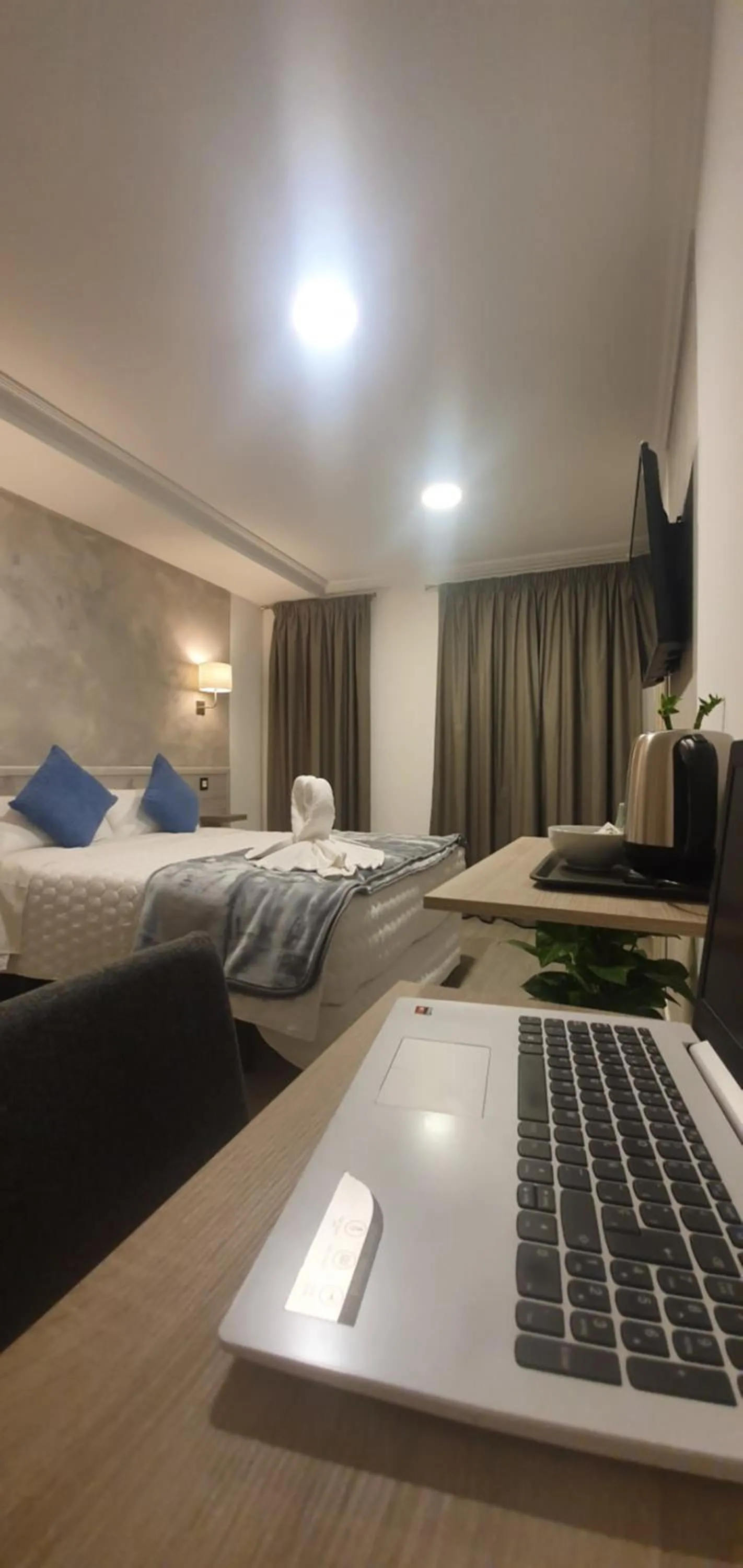 Photo of the whole room, Bed in Atocha28