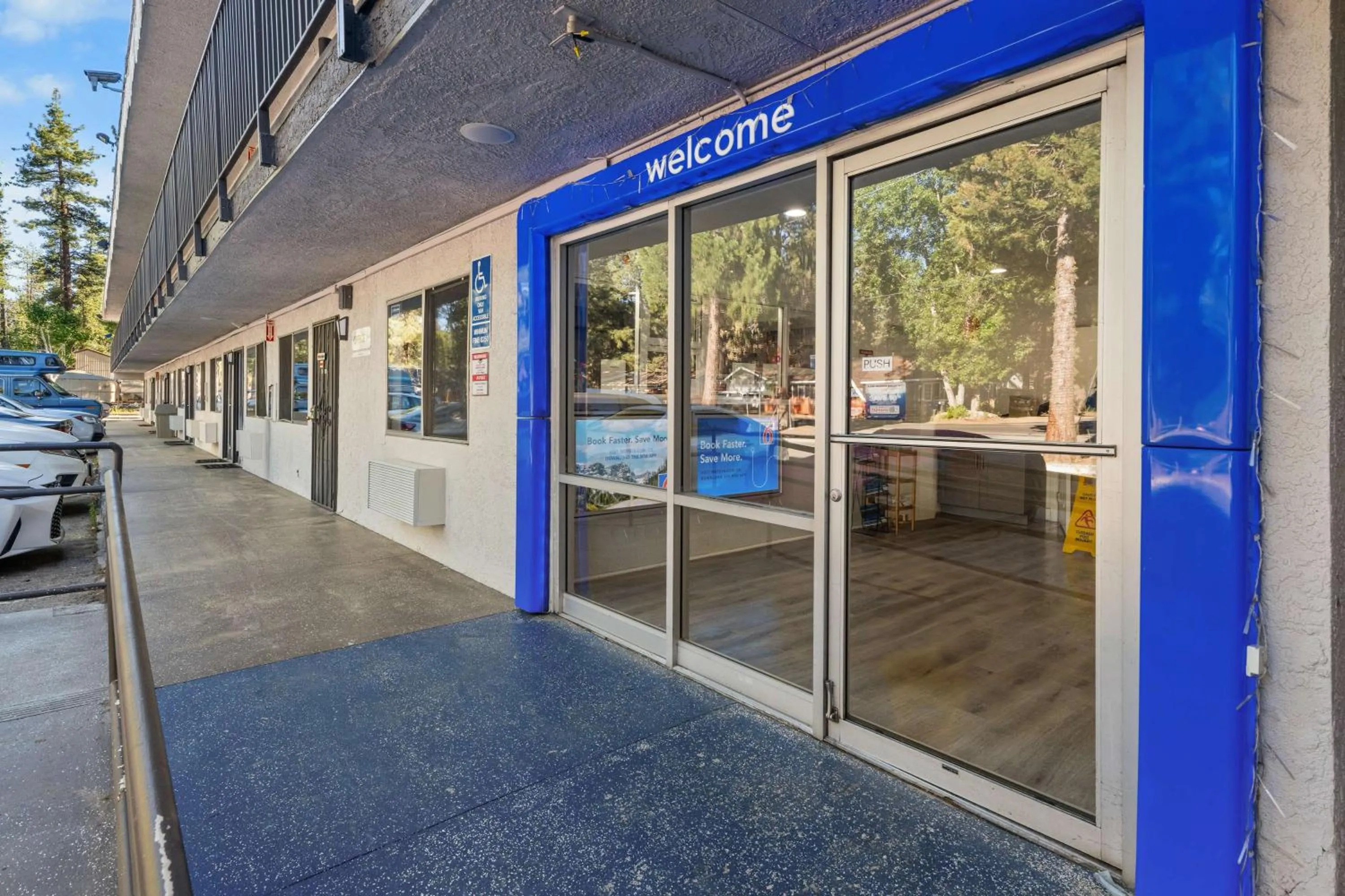 Property building in Motel 6-Big Bear Lake, CA