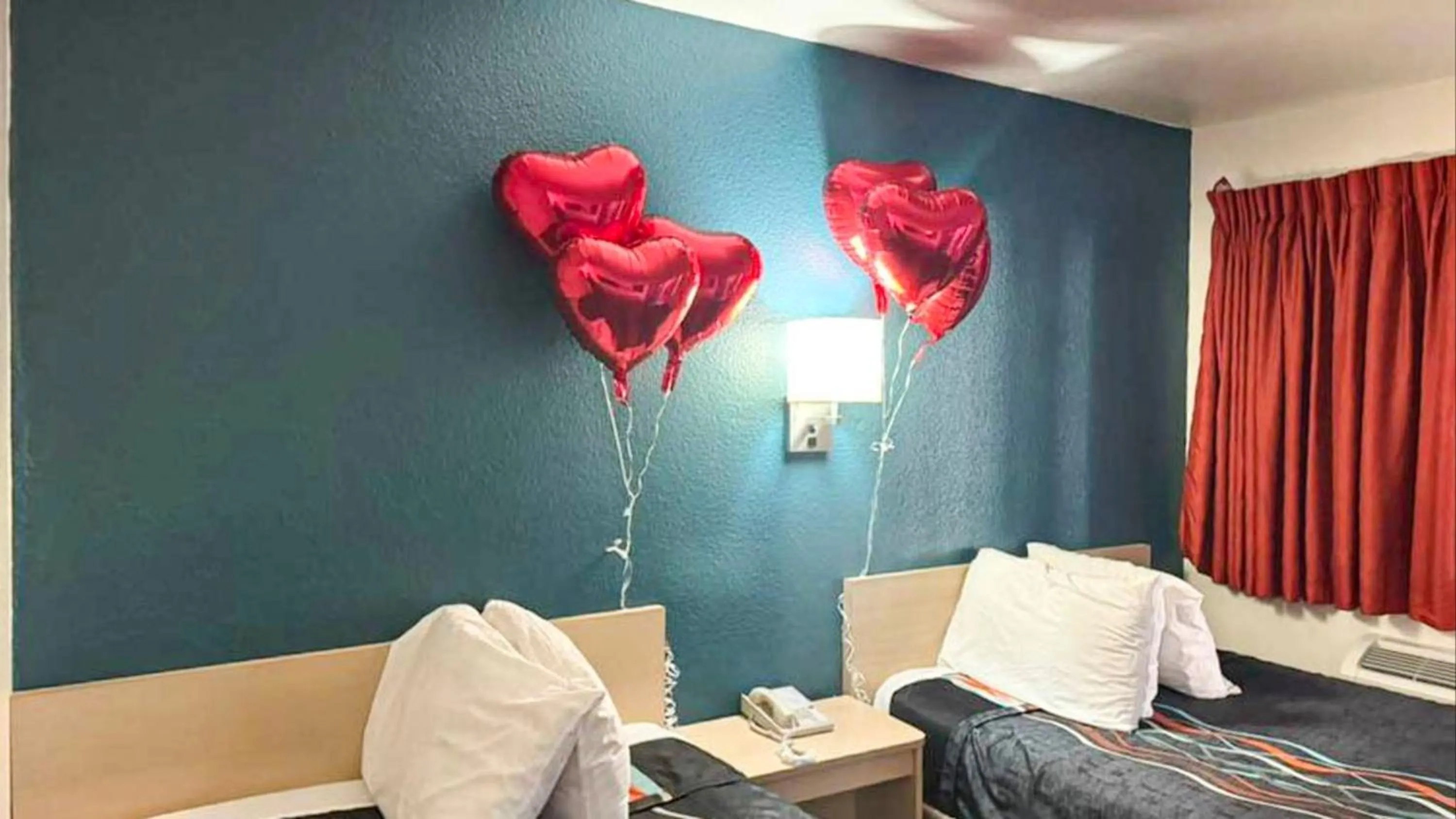 Bedroom, Bed in Motel 6-Big Bear Lake, CA