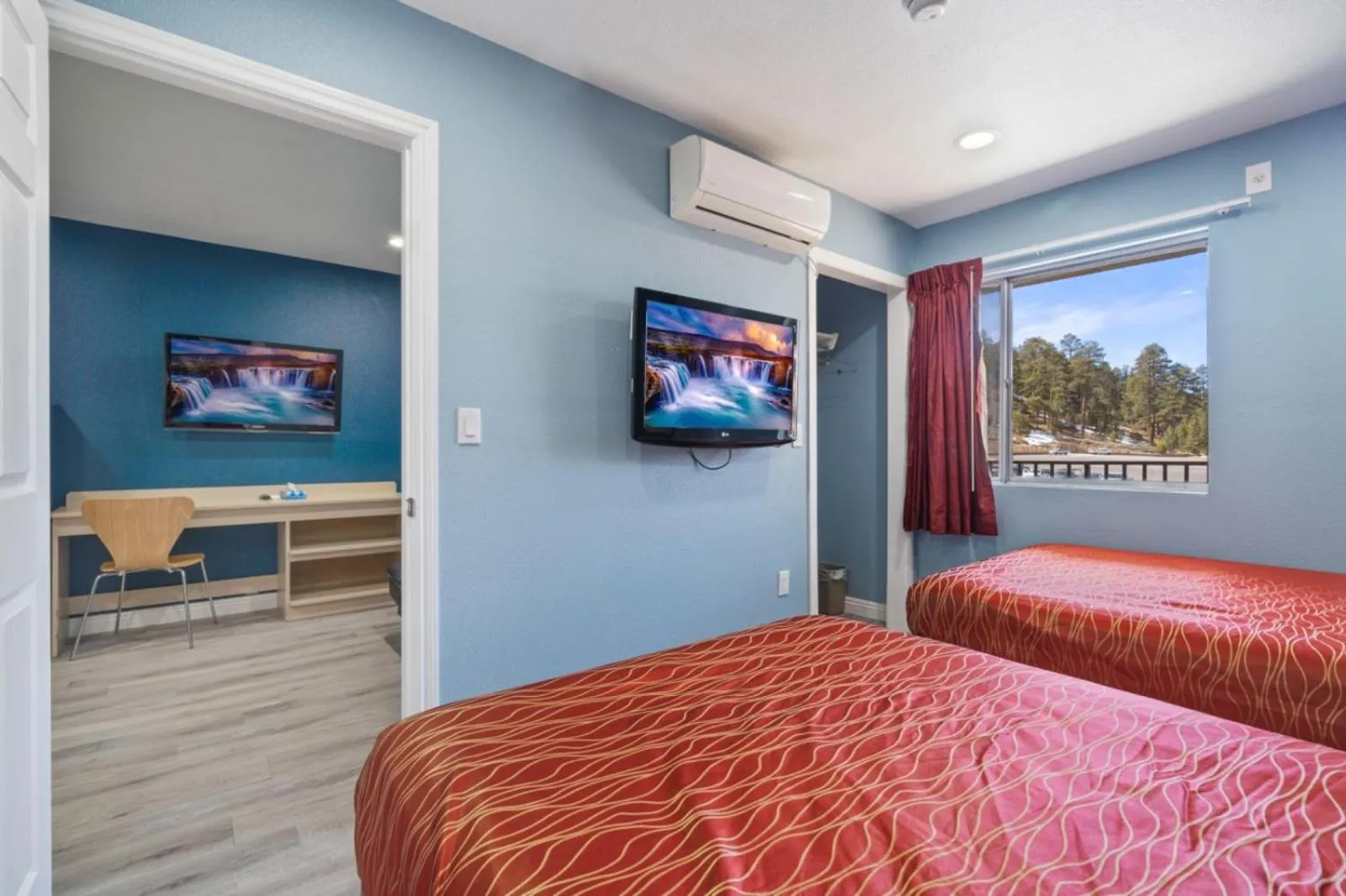 Bed in Motel 6-Big Bear Lake, CA