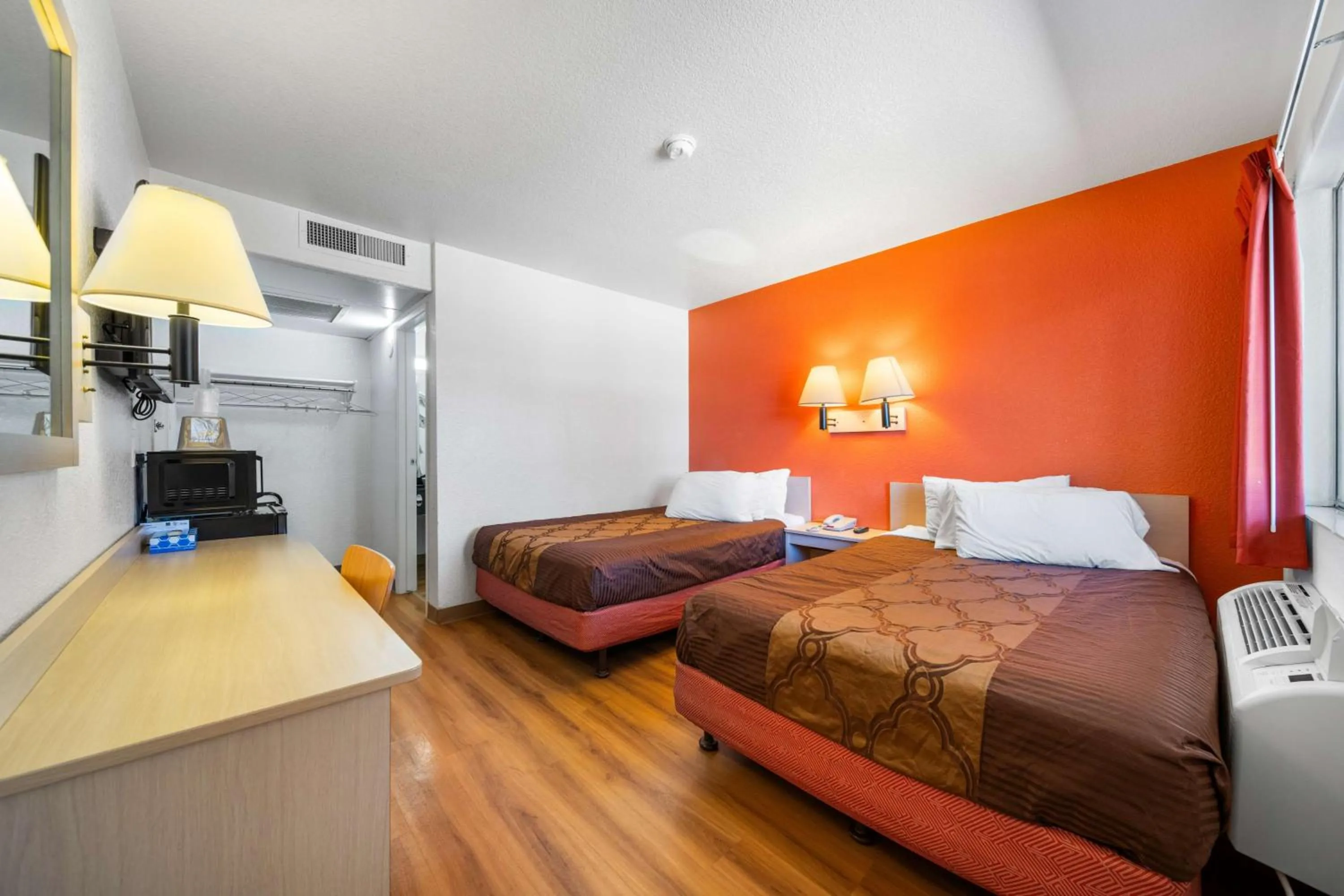 Bedroom, Bed in Motel 6-Big Bear Lake, CA