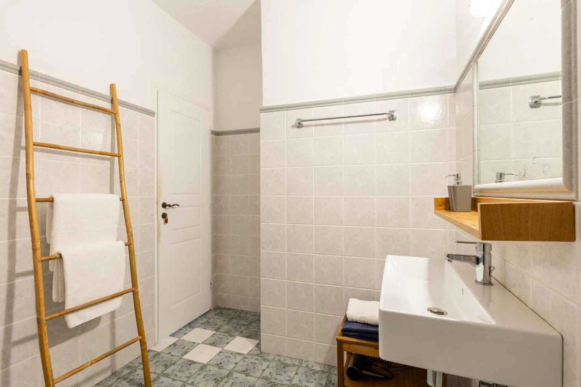 Bathroom in Lighthouse Hotel