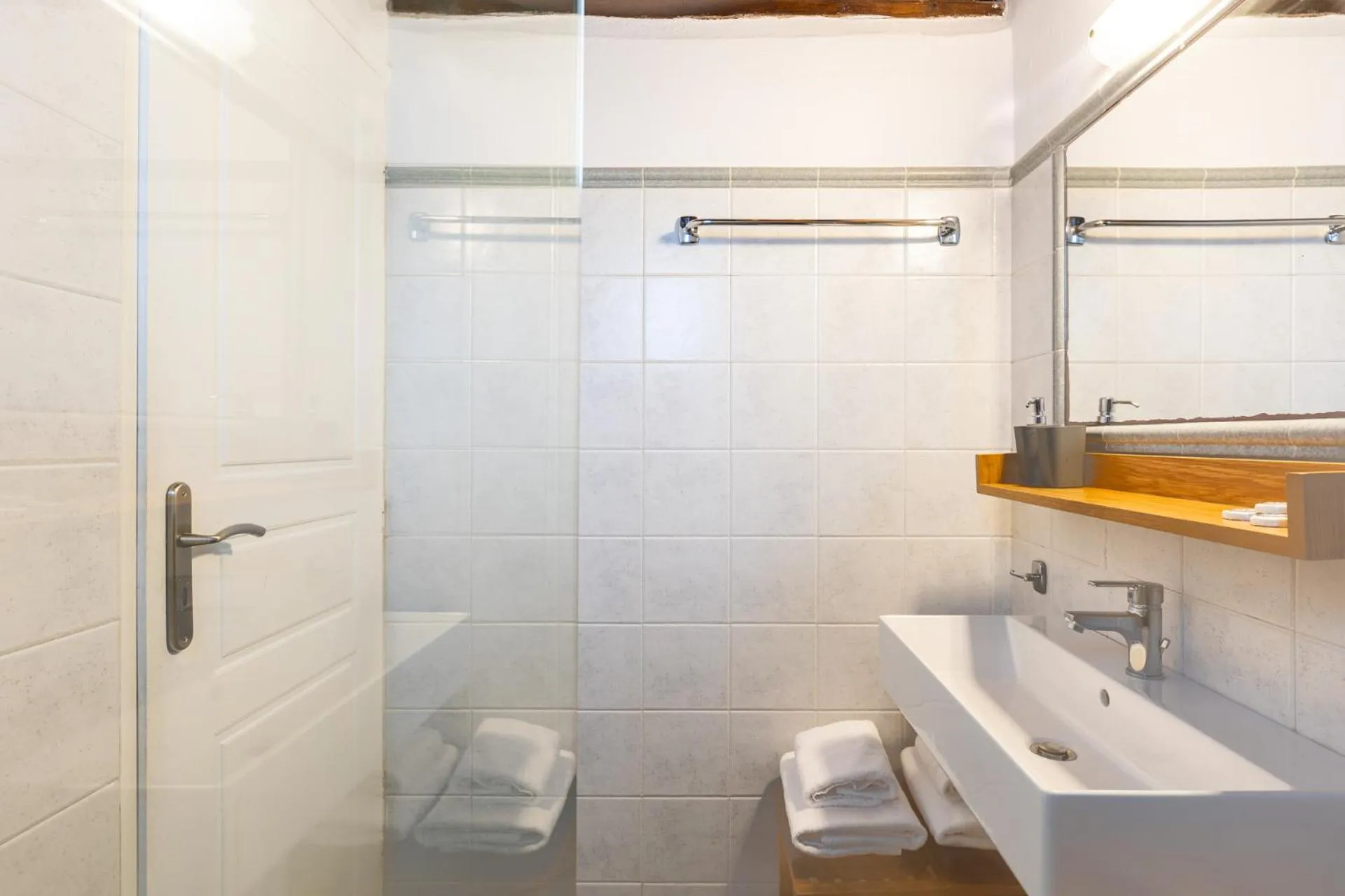 Bathroom in Lighthouse Hotel