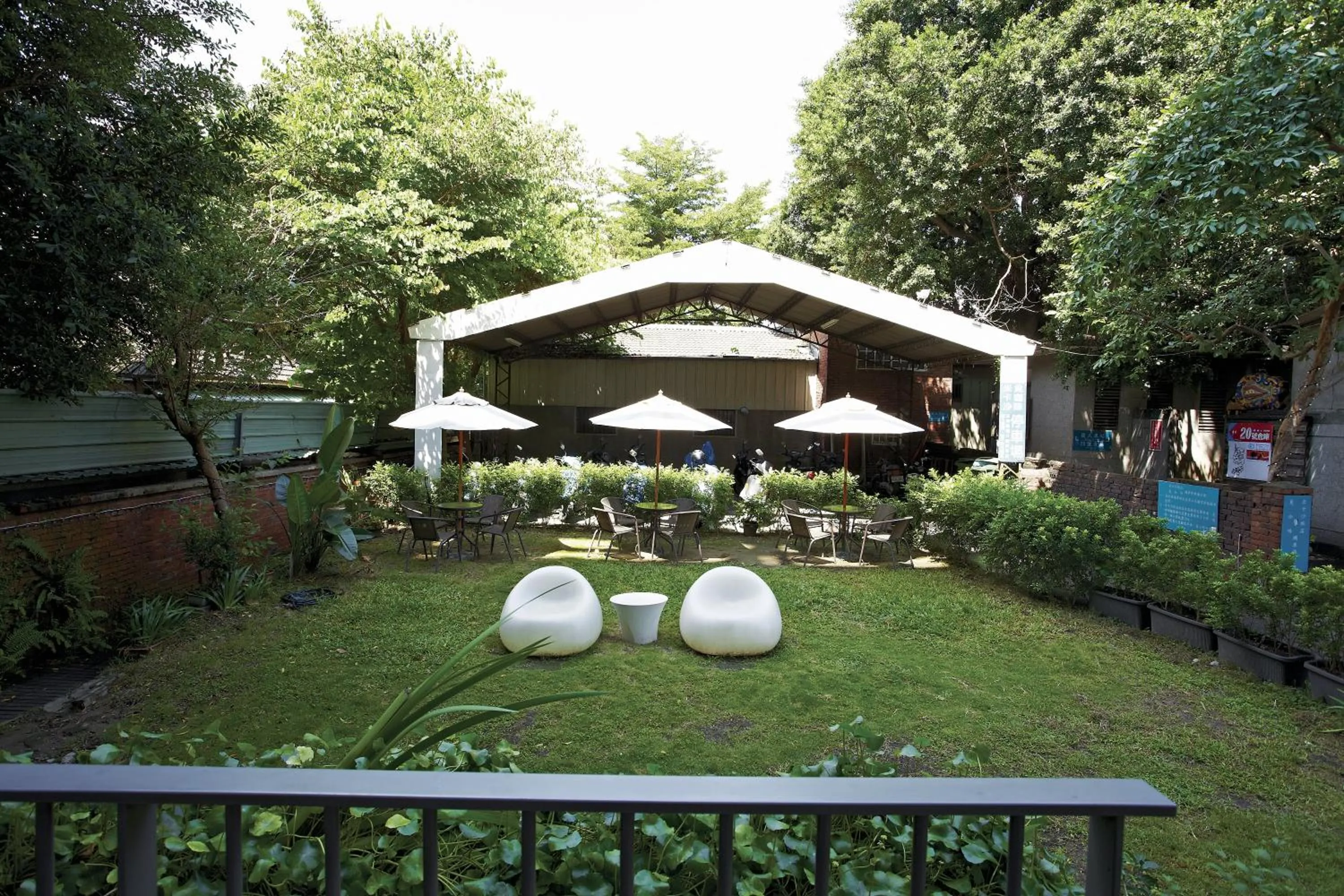 Area and facilities in Micasa Hotel