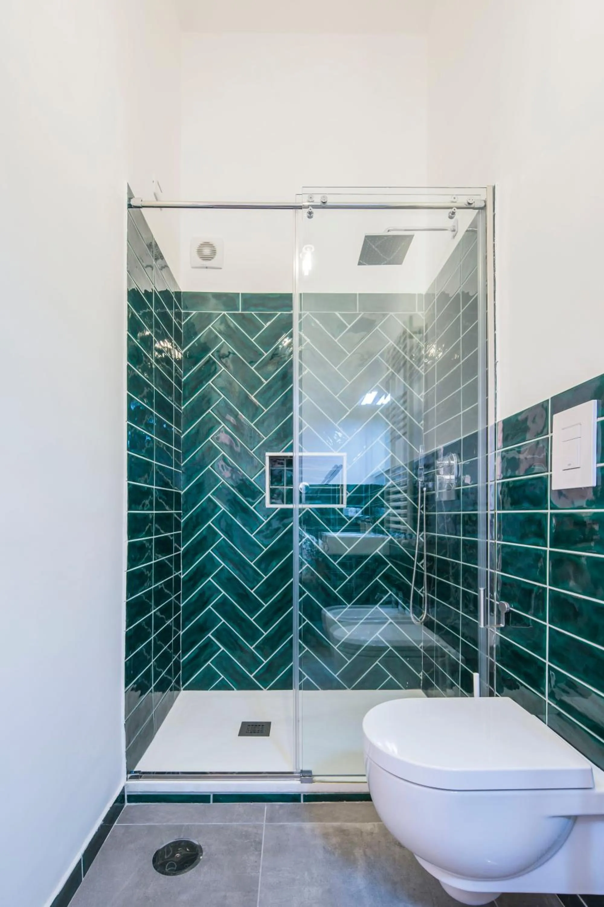 Shower in b&b Pasta Cuomo