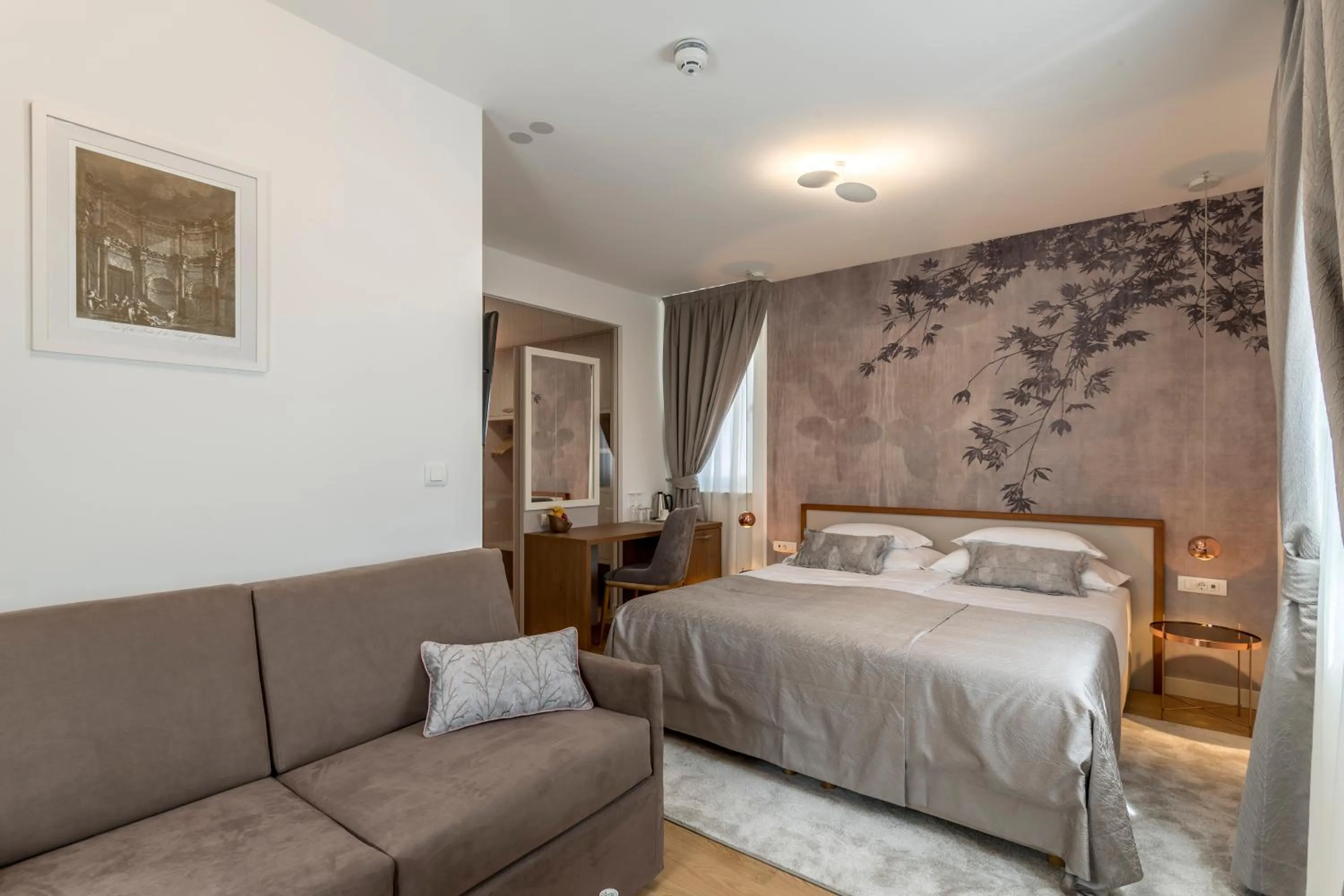 Photo of the whole room, Bed in Residence Stine