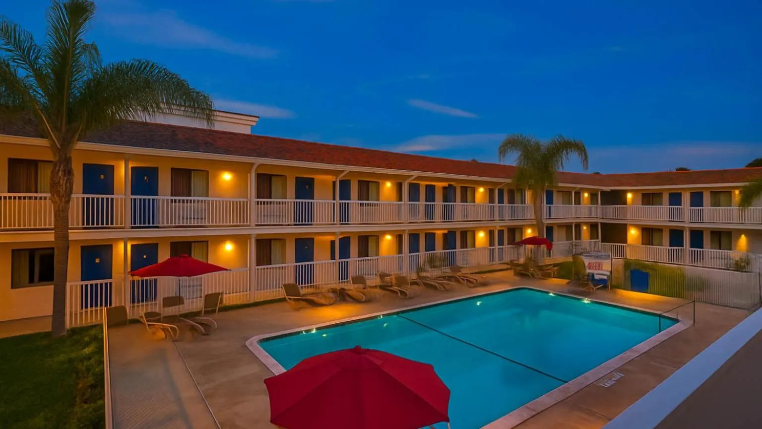 Swimming pool in Motel 6-Carlsbad, CA Beach